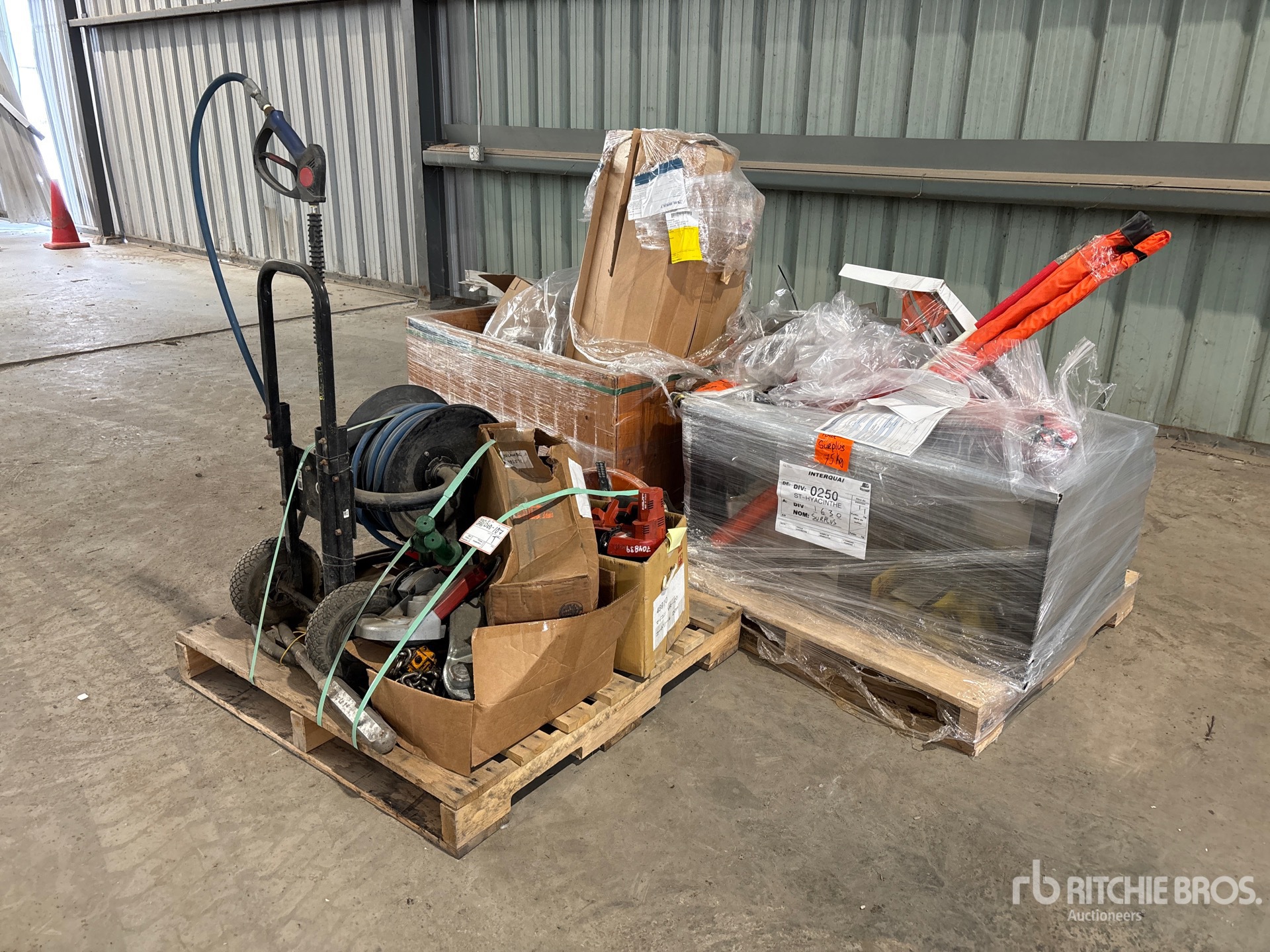 General Appearance with Picture, Left Front Corner