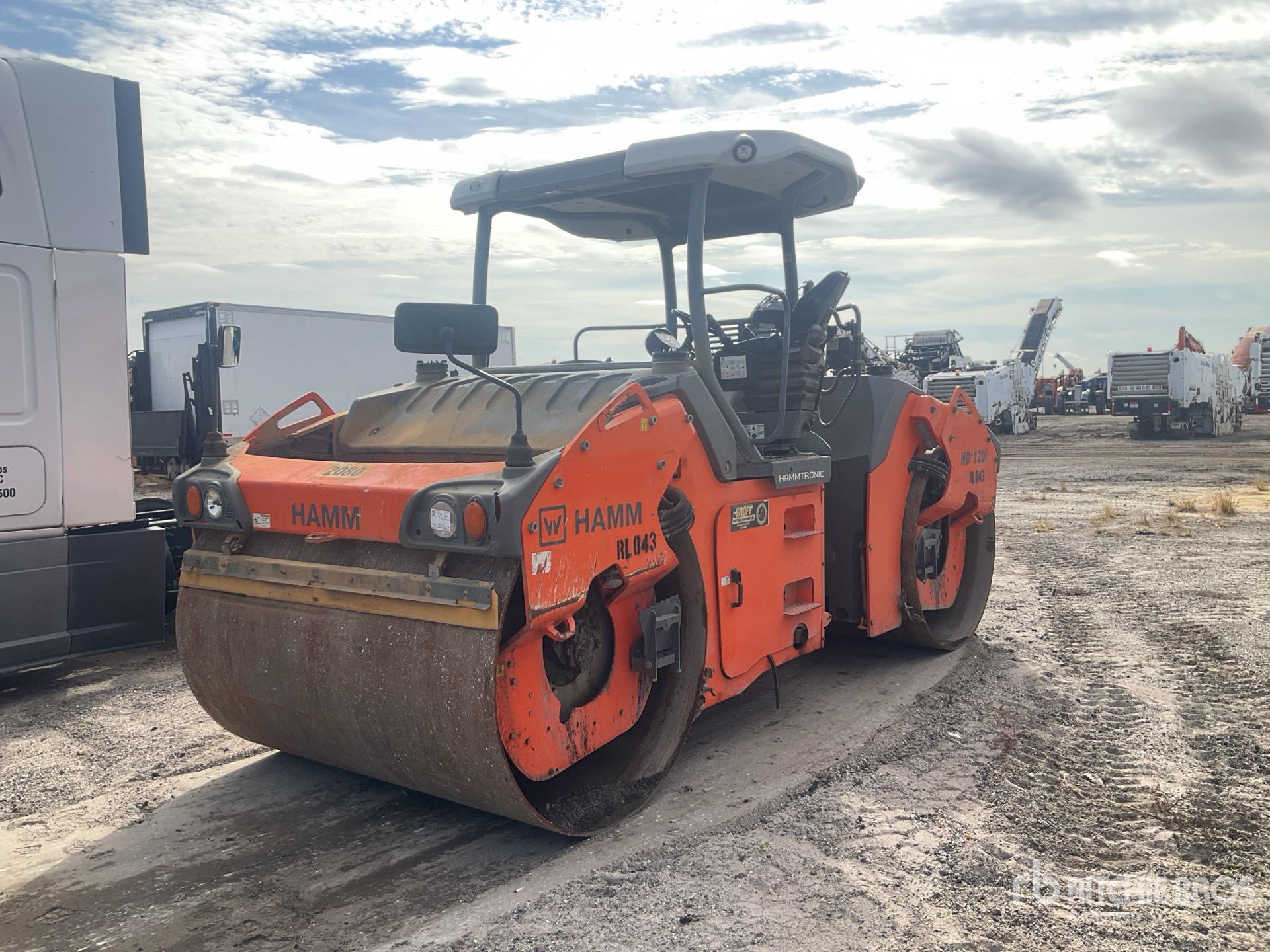 General Appearance with Featured Photo