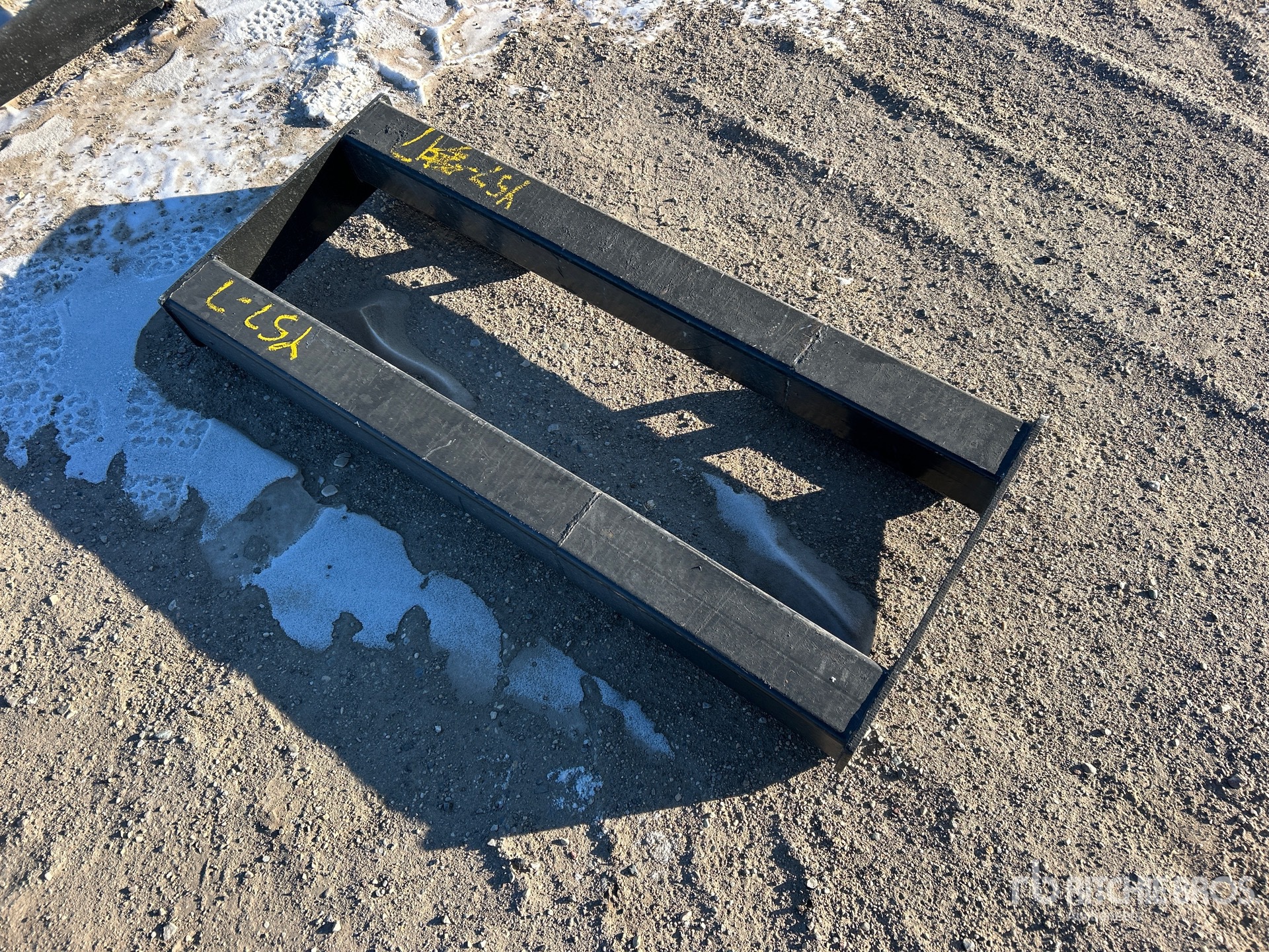 General Appearance with Image, coin arrière droit