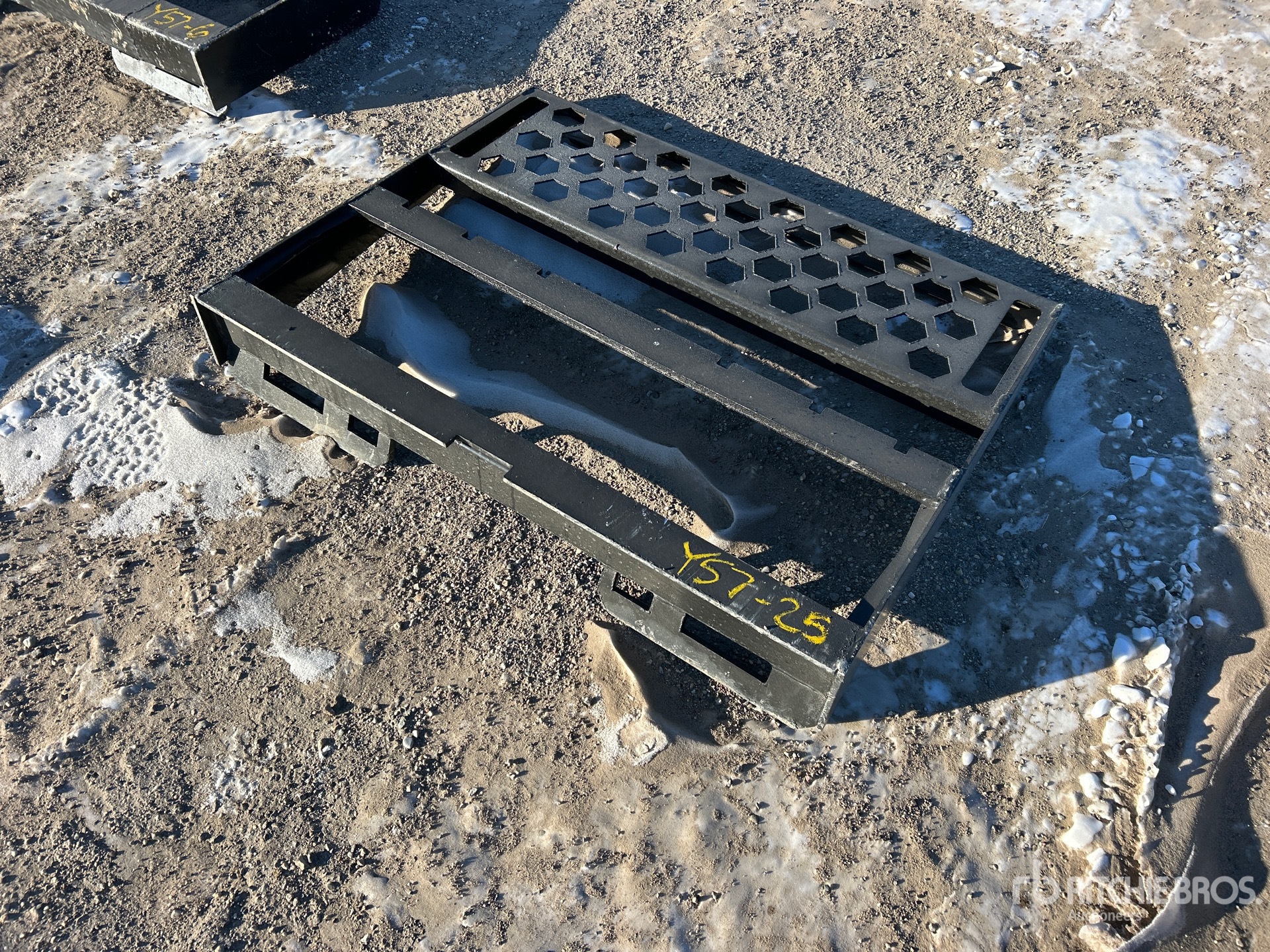 General Appearance with Image, coin avant gauche