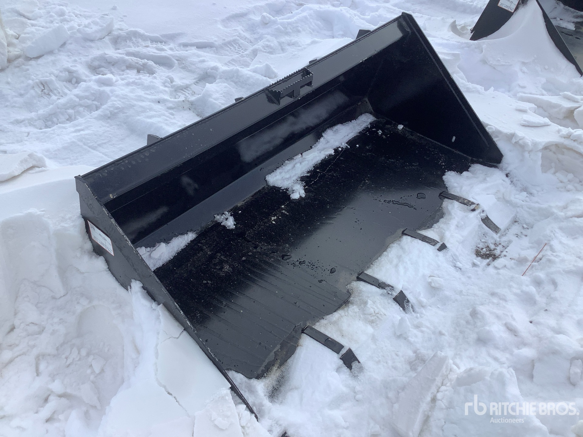 General Appearance with Bild, Ecke vorne rechts