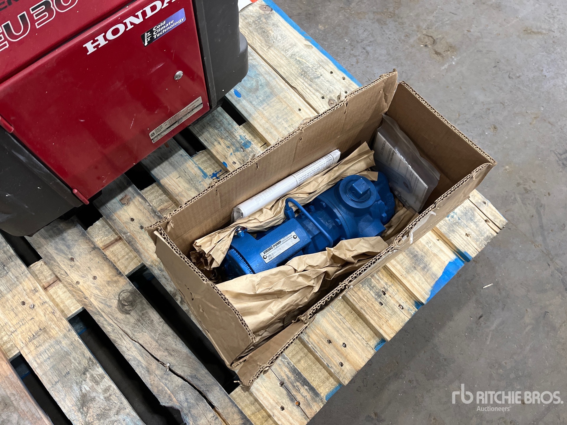 Aspect général with Image, coin arrière droit