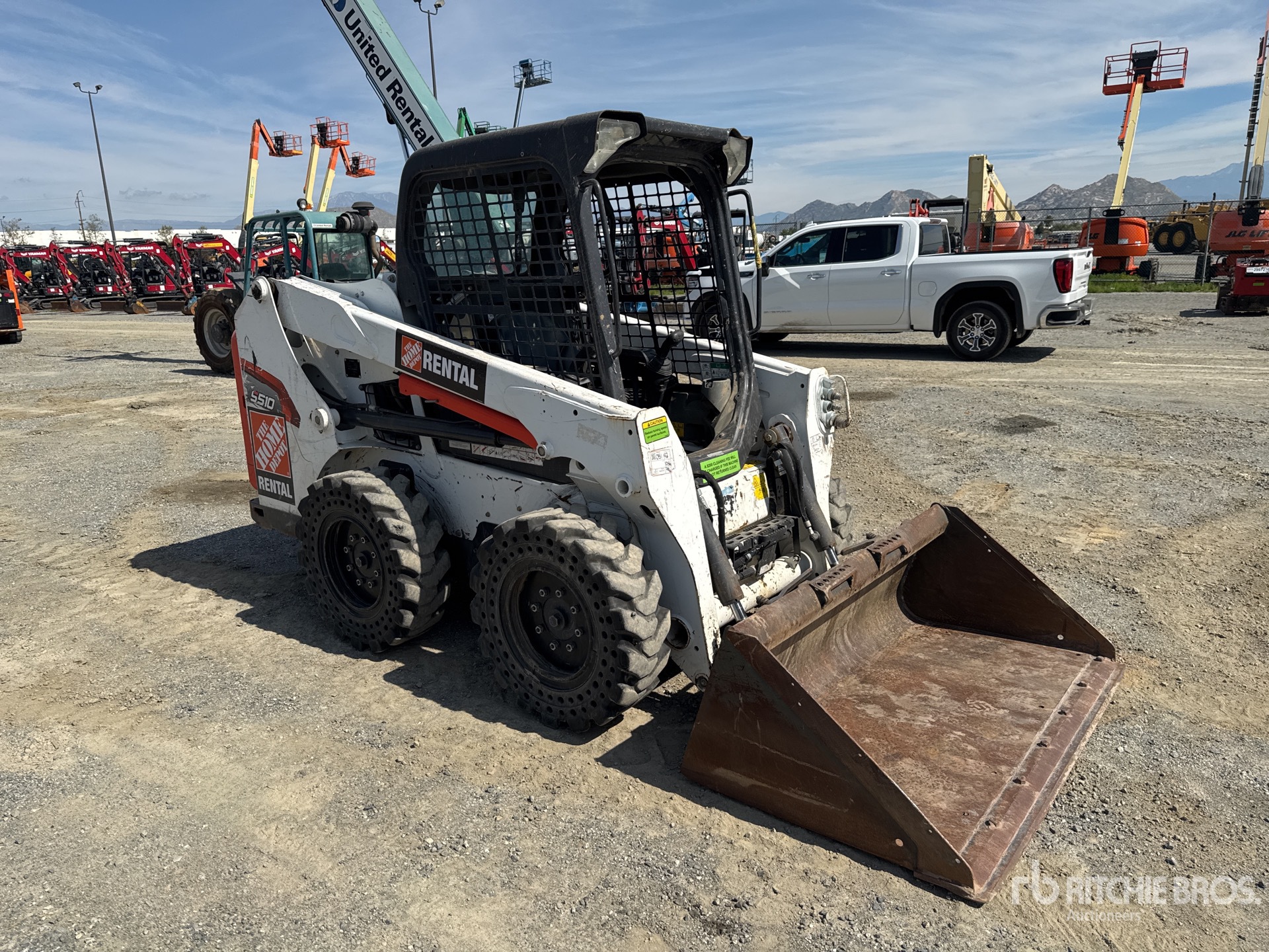 General Appearance with Picture, Right Front Corner