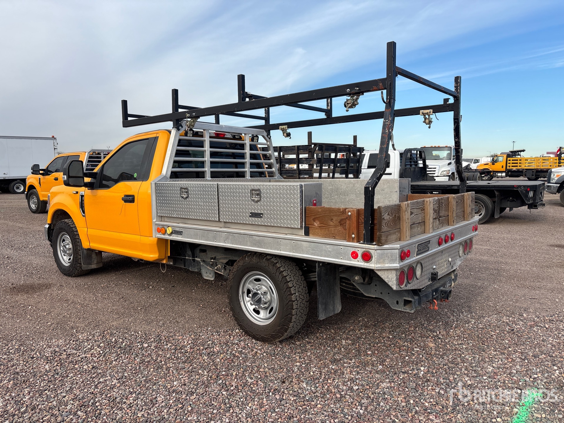 General Appearance with Imagen: esquina trasera izquierda