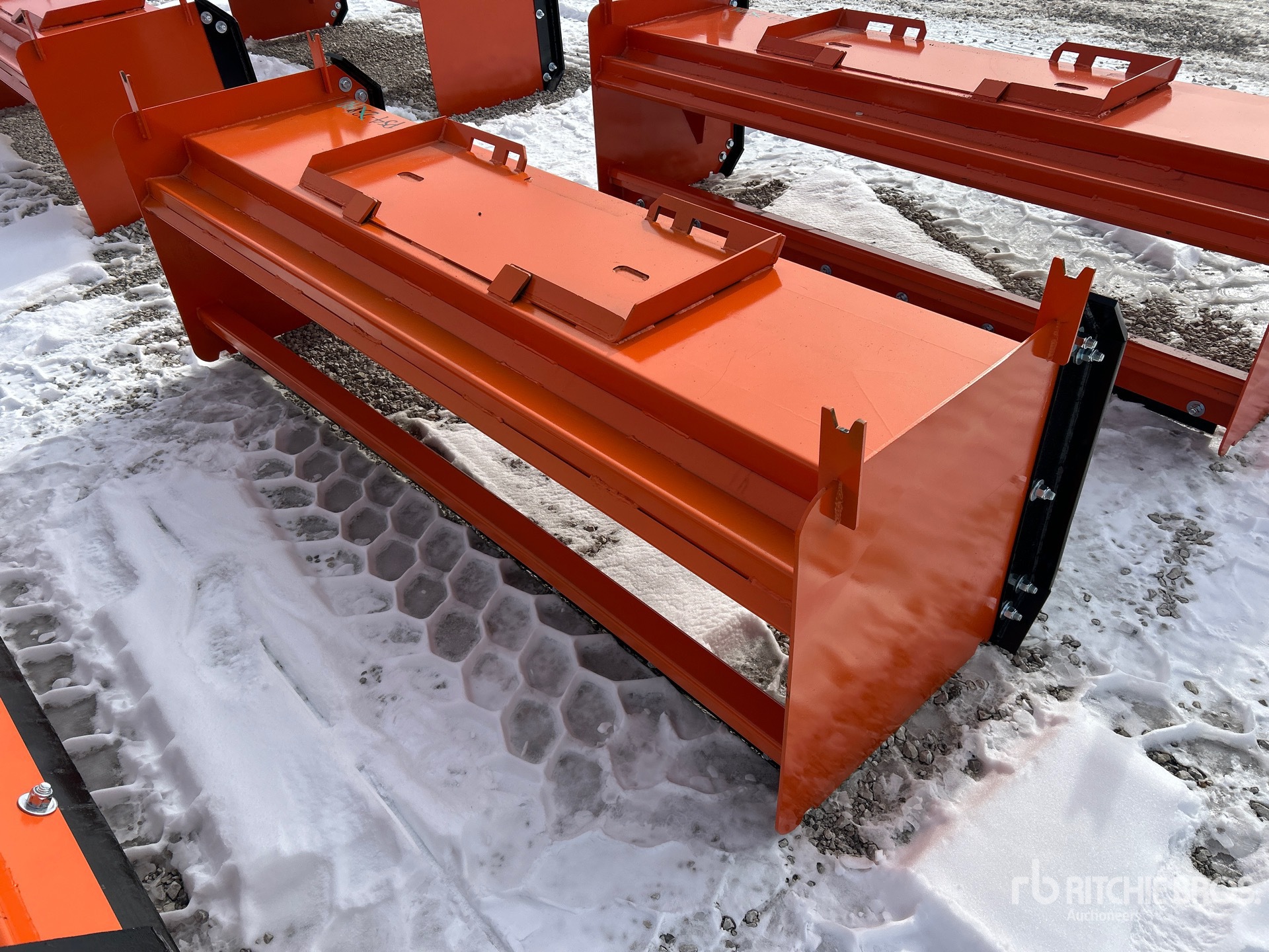 General Appearance with Bild, Ecke hinten rechts