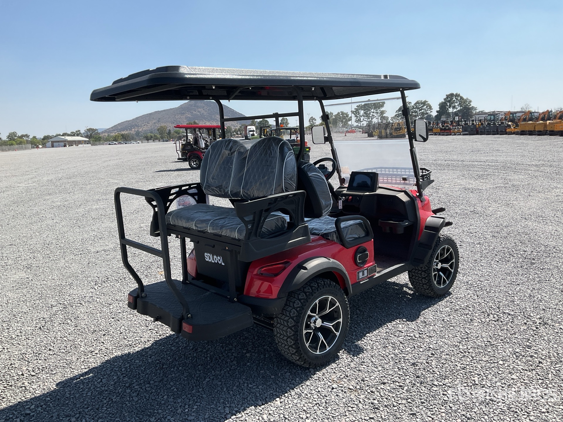 General Appearance with Picture, Right Rear Corner