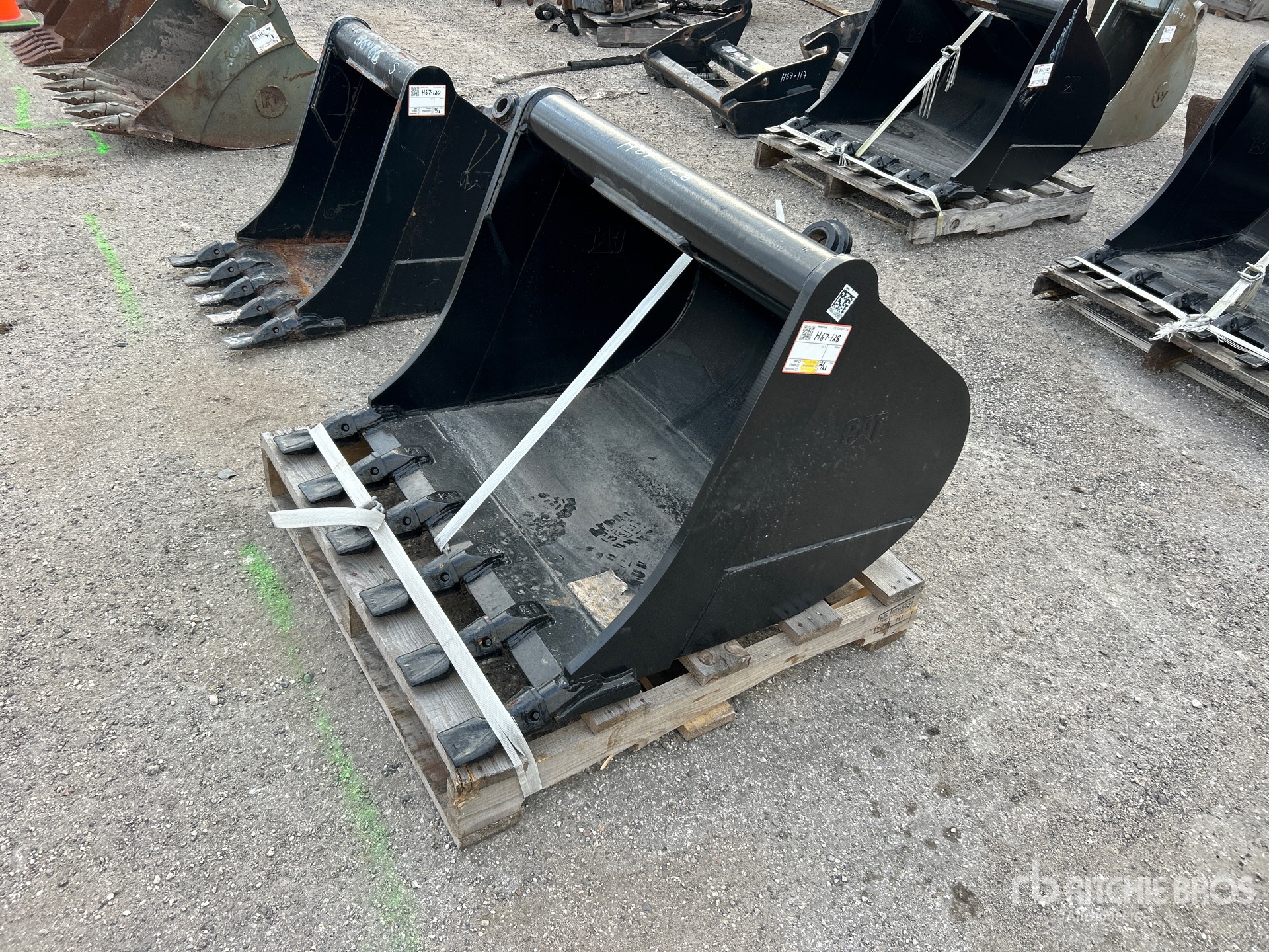 General Appearance with Foto, angolo anteriore sinistro