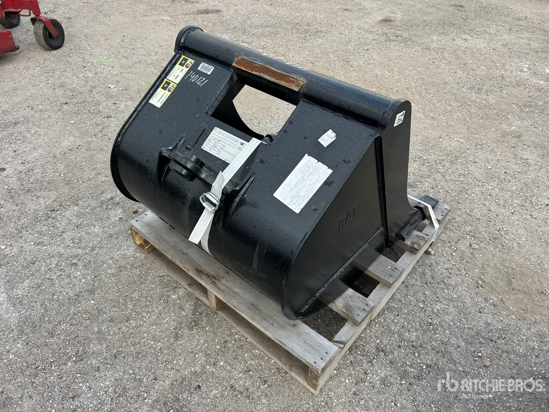 General Appearance with Foto, angolo anteriore sinistro