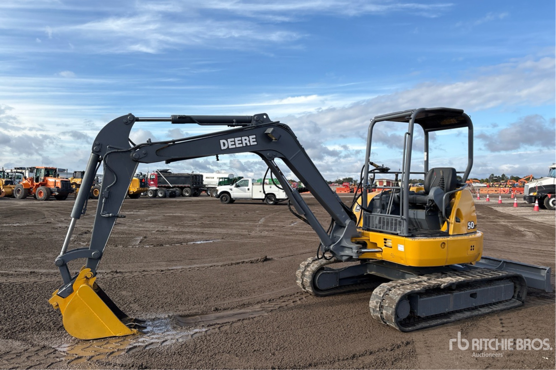 General Appearance with Image, coin avant gauche