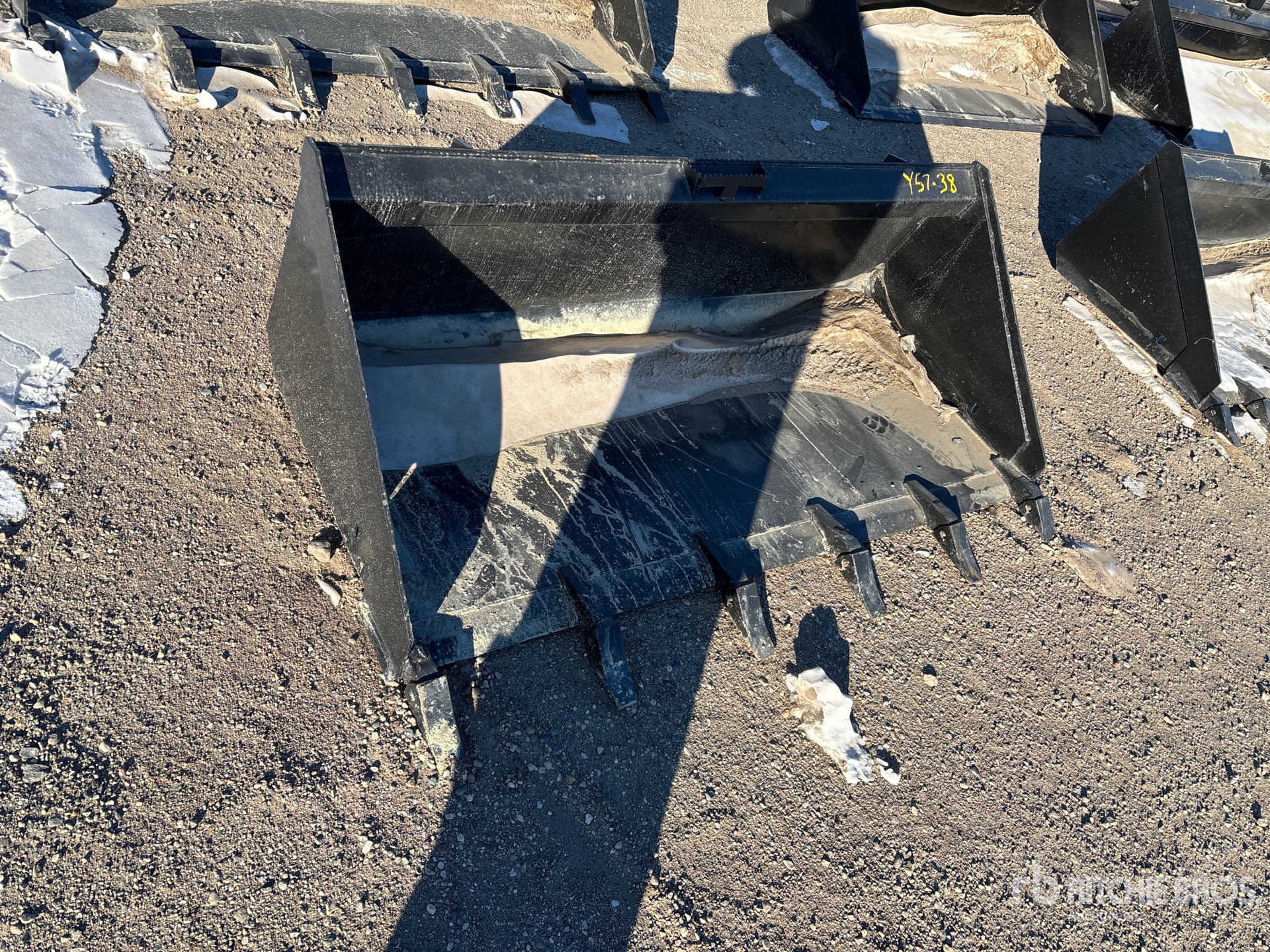 Aspect général with Image, coin avant droit