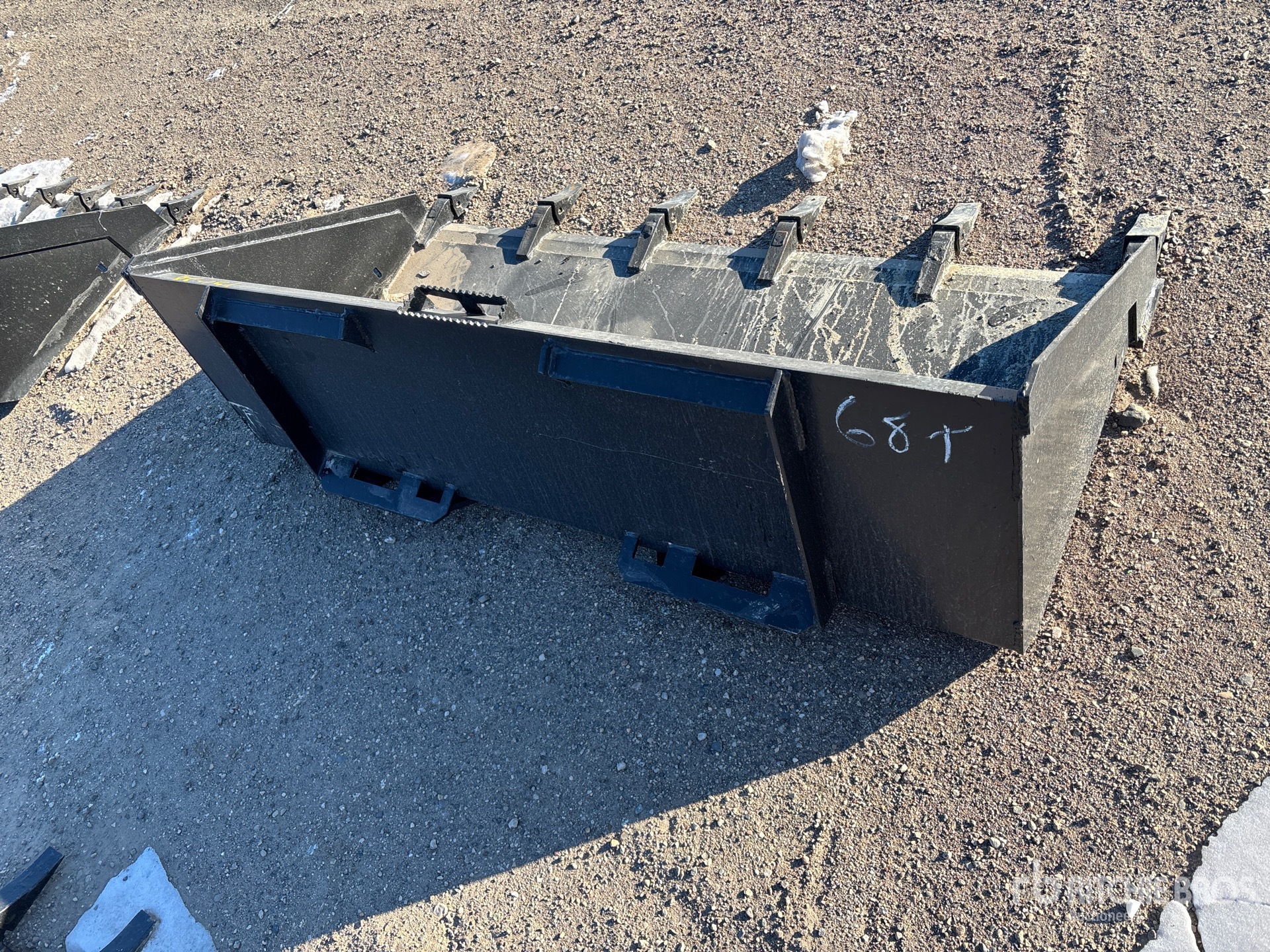 Aspect général with Image, coin arrière droit