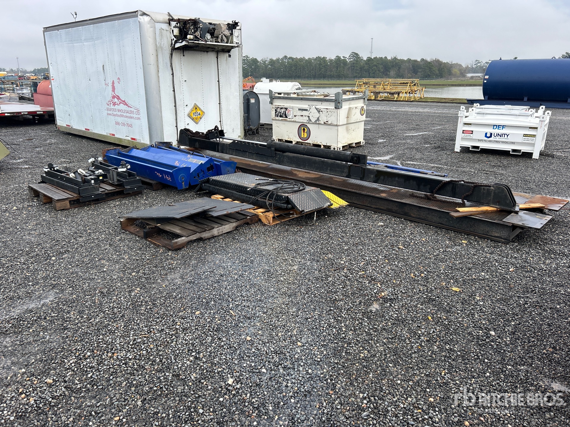 Aspect général with Image, coin avant gauche