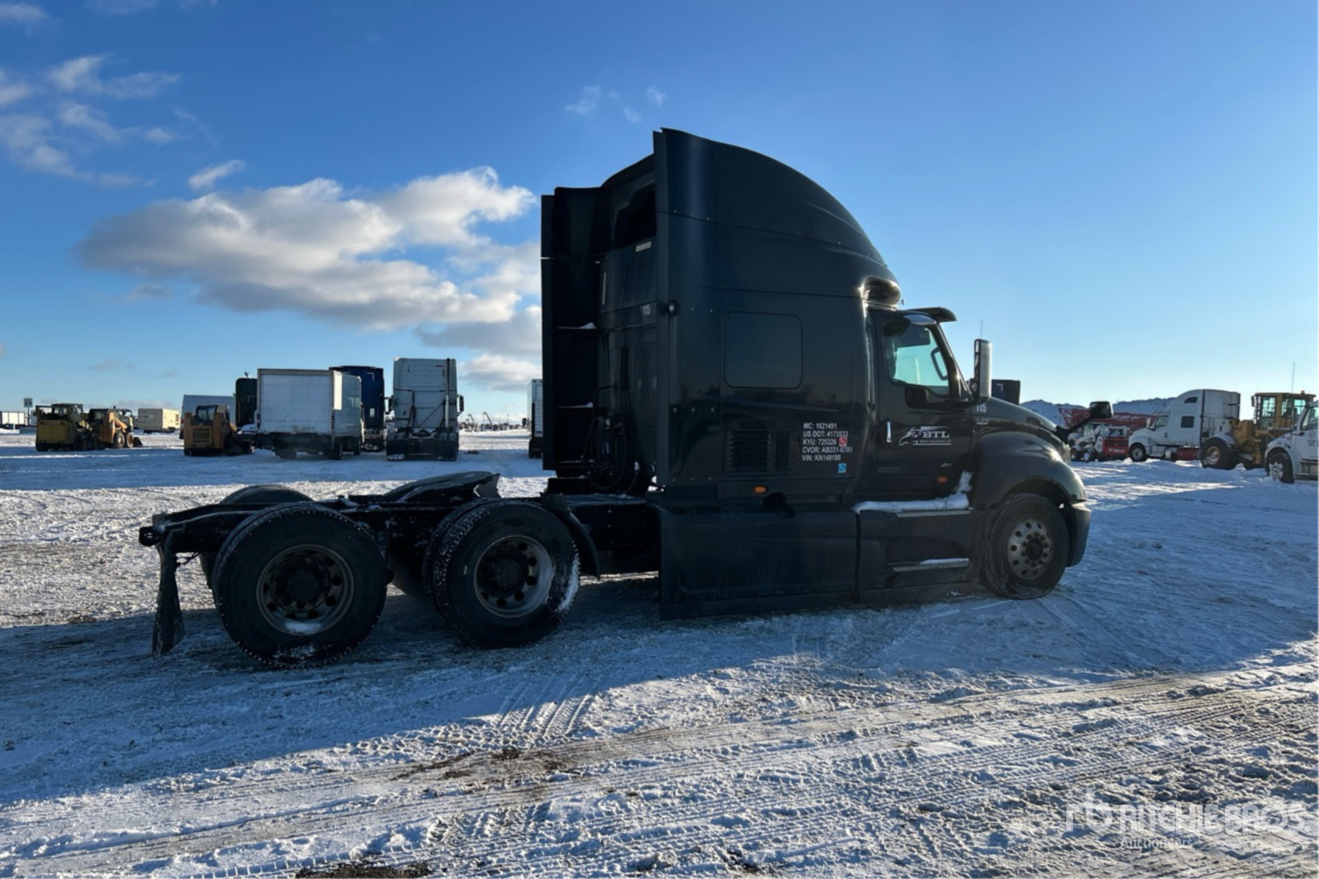 General Appearance with Imagen: esquina trasera derecha