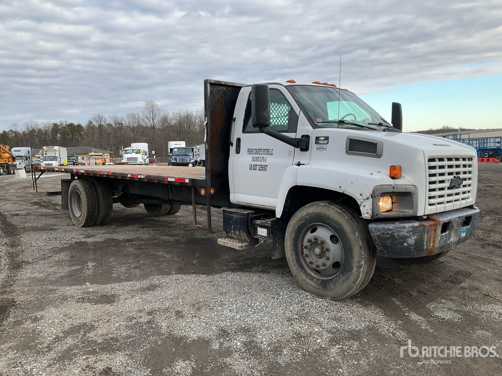 General Appearance with Bild, Ecke vorne rechts