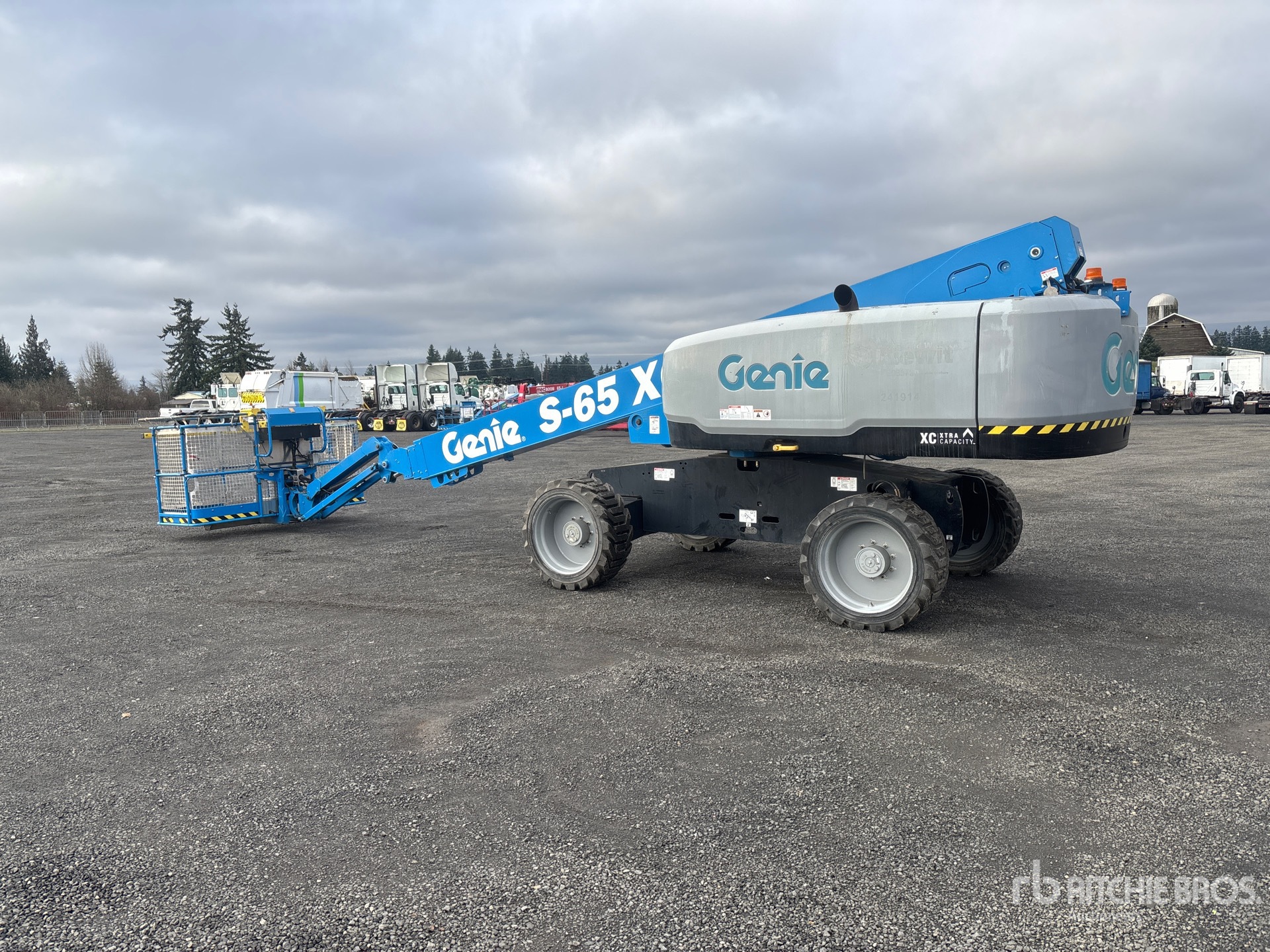 Aspect général with Image, coin arrière gauche