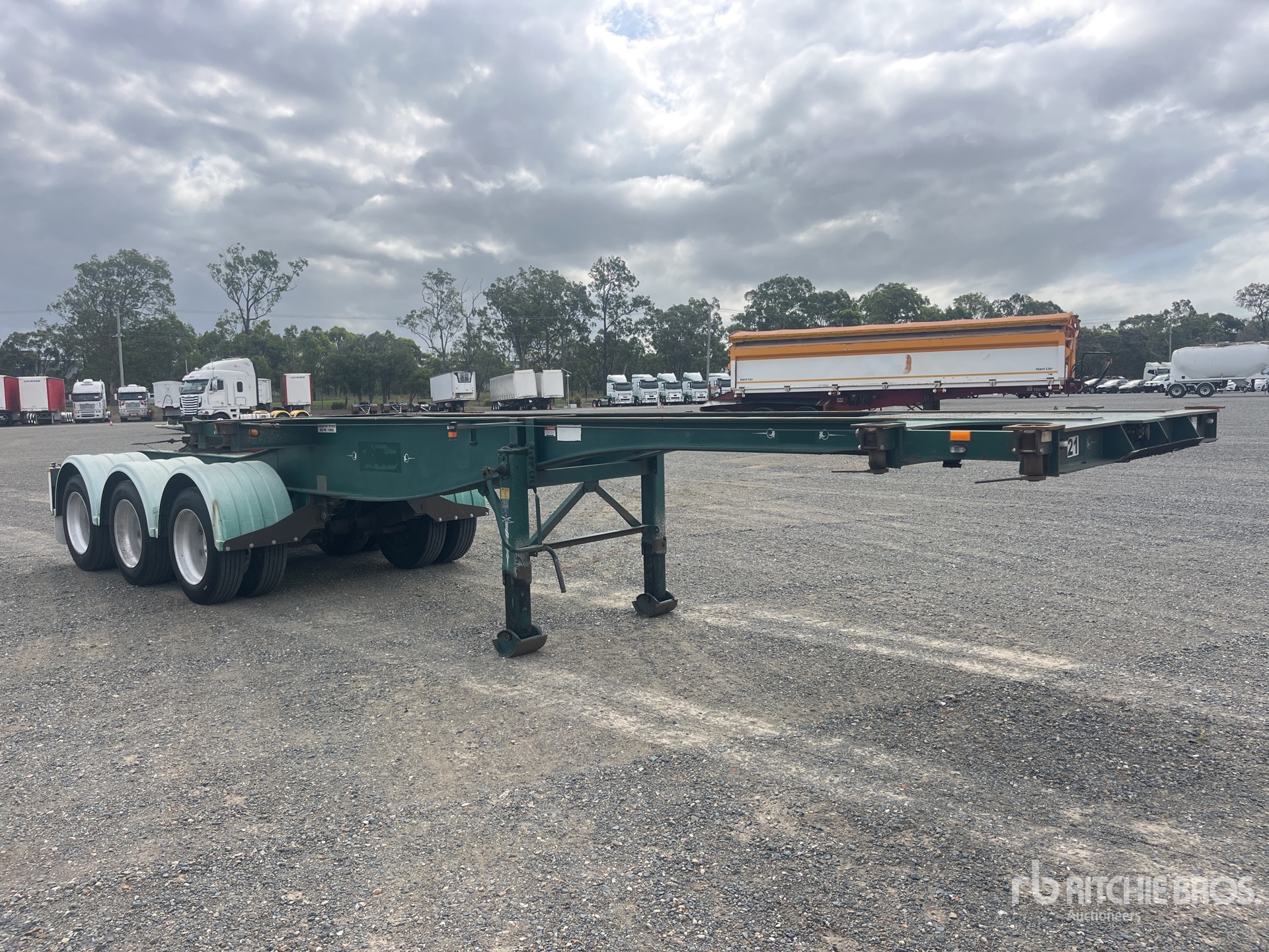 General Appearance with Picture, Left Front Corner