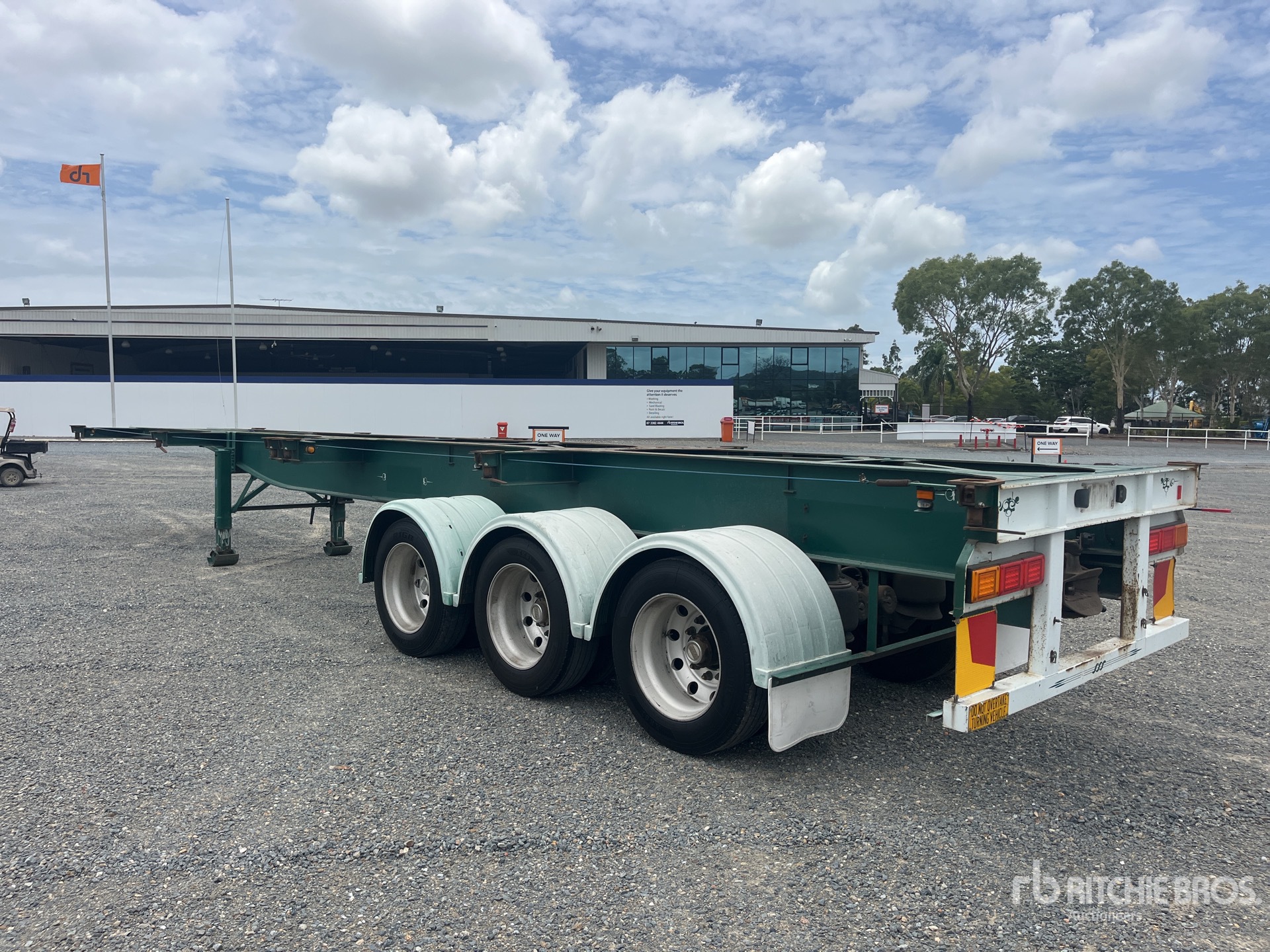 General Appearance with Picture, Right Rear Corner