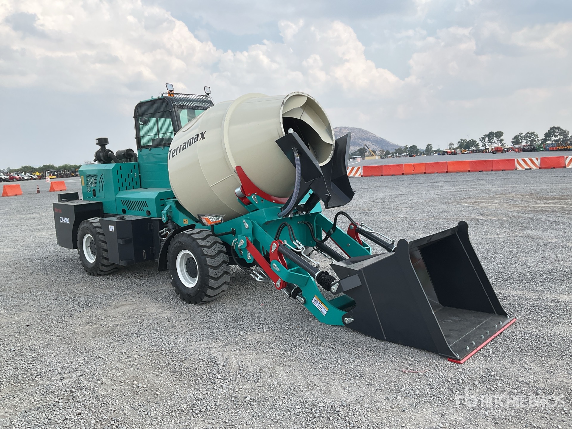 General Appearance with Picture, Right Front Corner