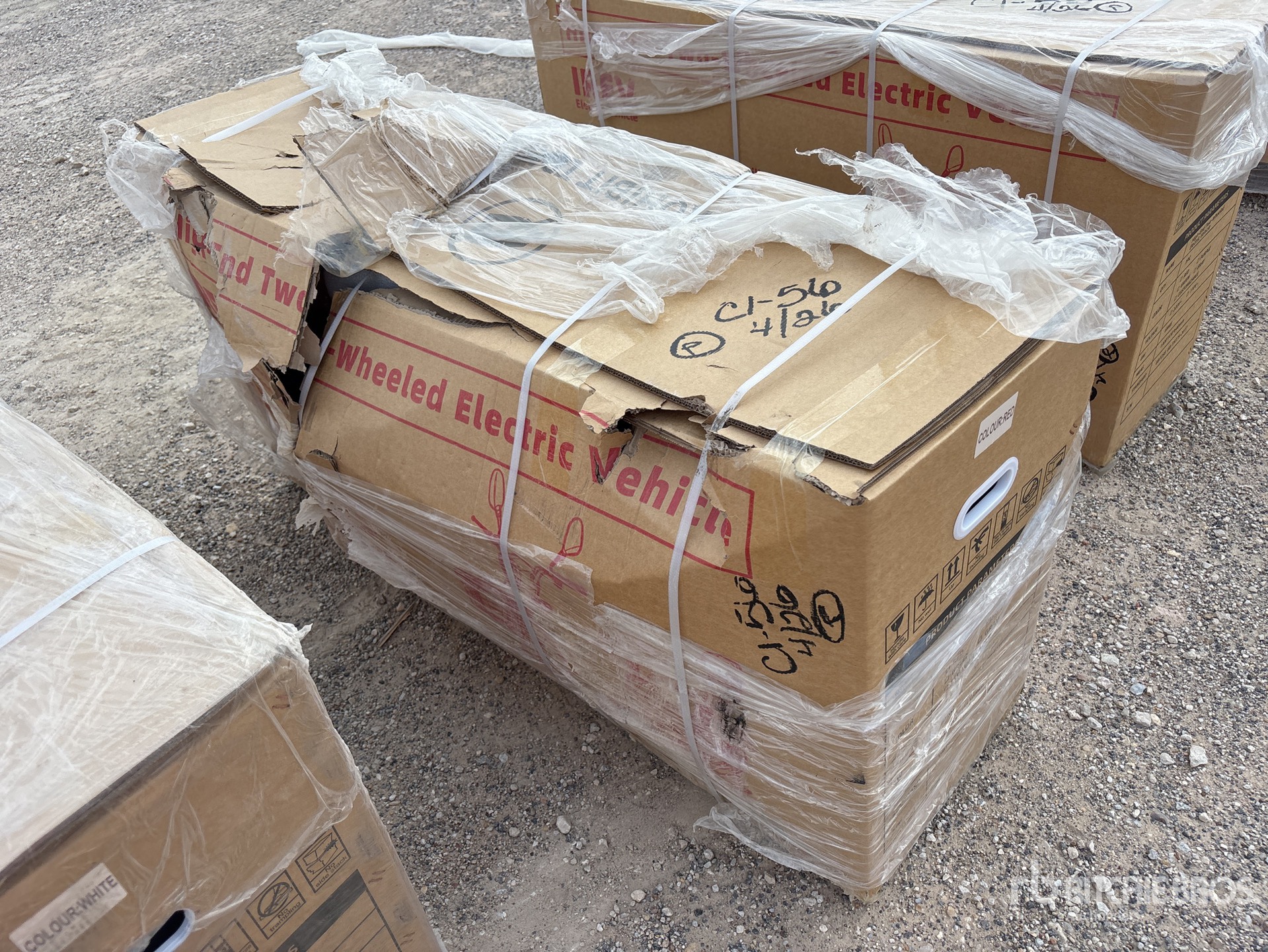 General Appearance with Picture, Left Front Corner