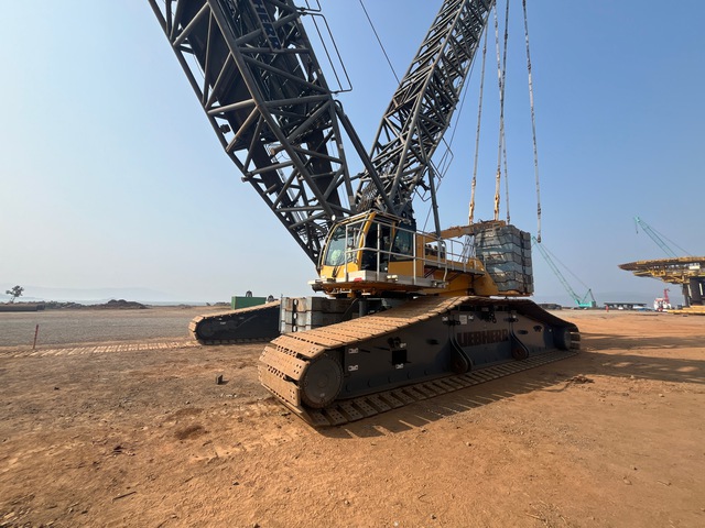 2016 Liebherr LR1600/2 w/ Super lift Lattice-Boom Crawler Crane