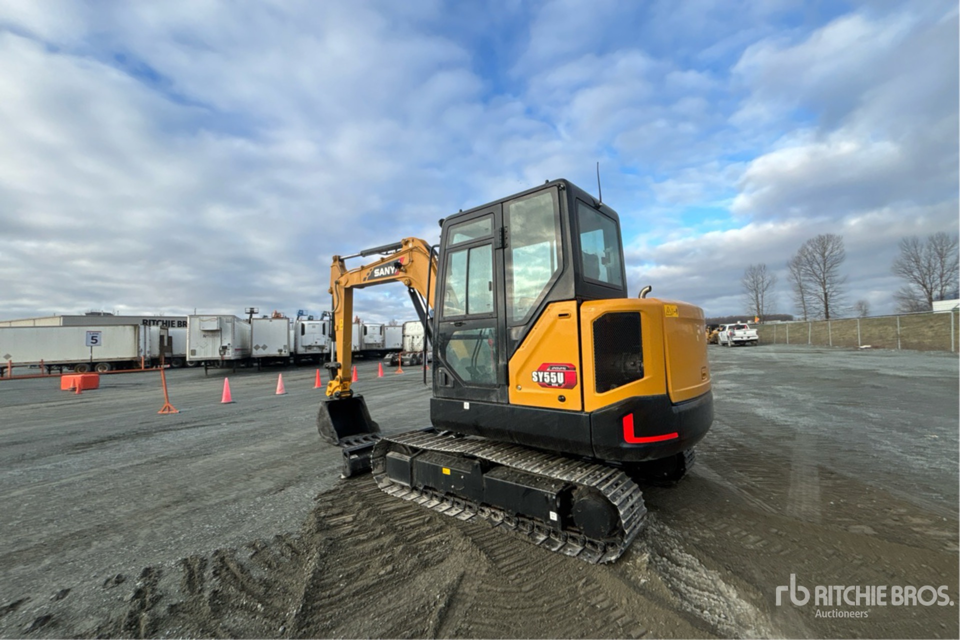 General Appearance with Picture, Left Rear Corner