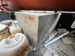 Hydraulics - Crane Carrier/Chassis with Hydraulic Tank