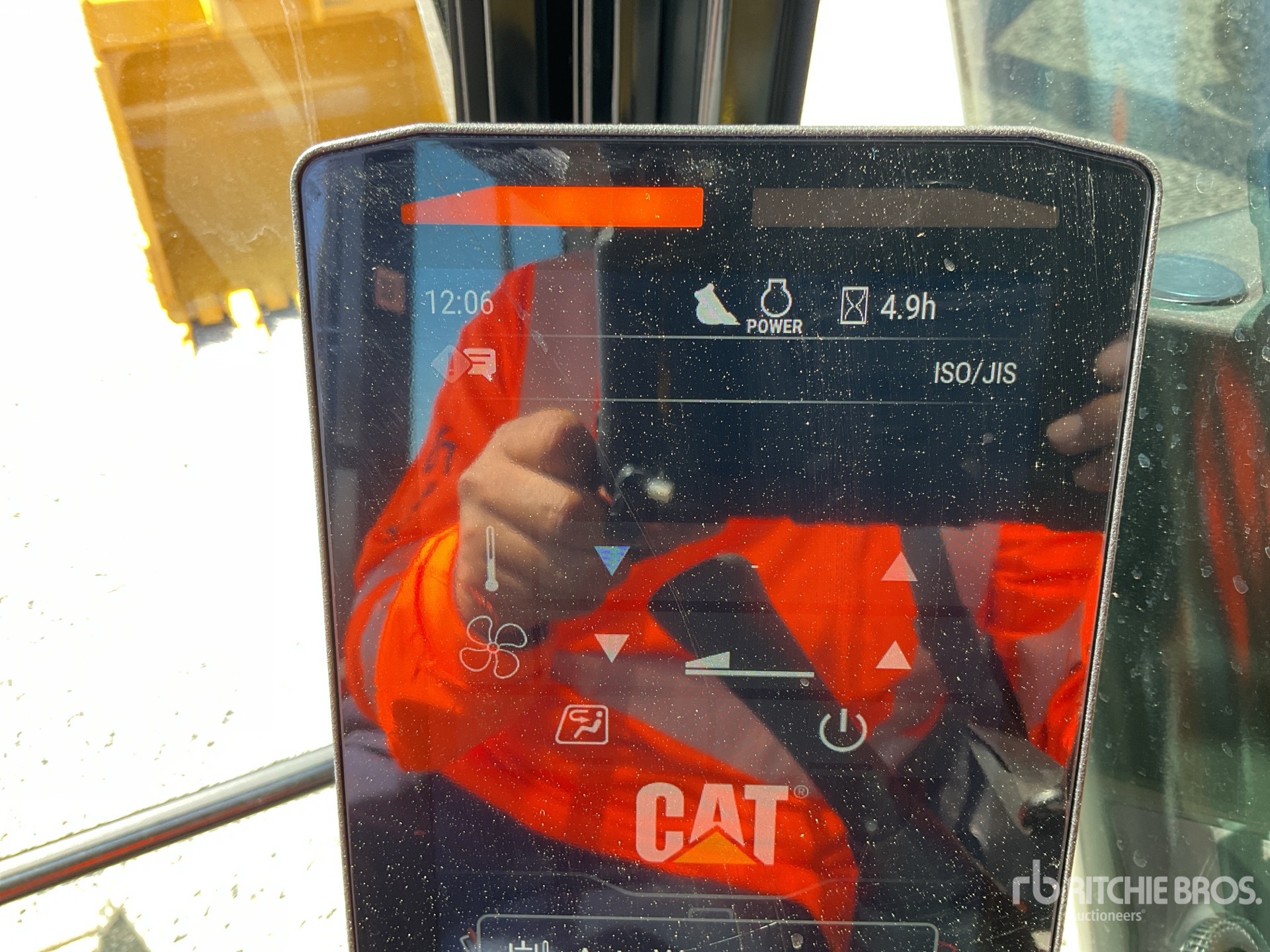 General Appearance with Hour Meter / Odometer