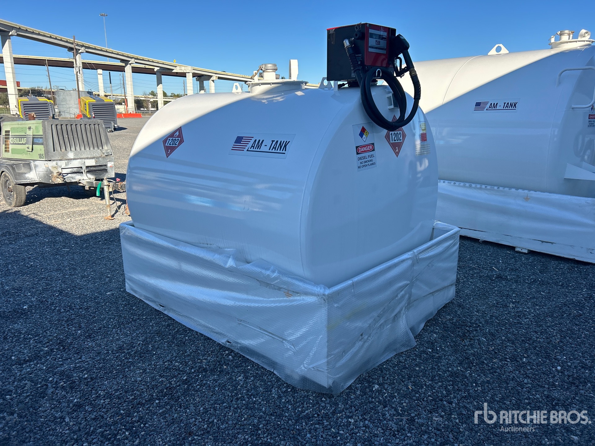 General Appearance with Bild, Ecke hinten rechts