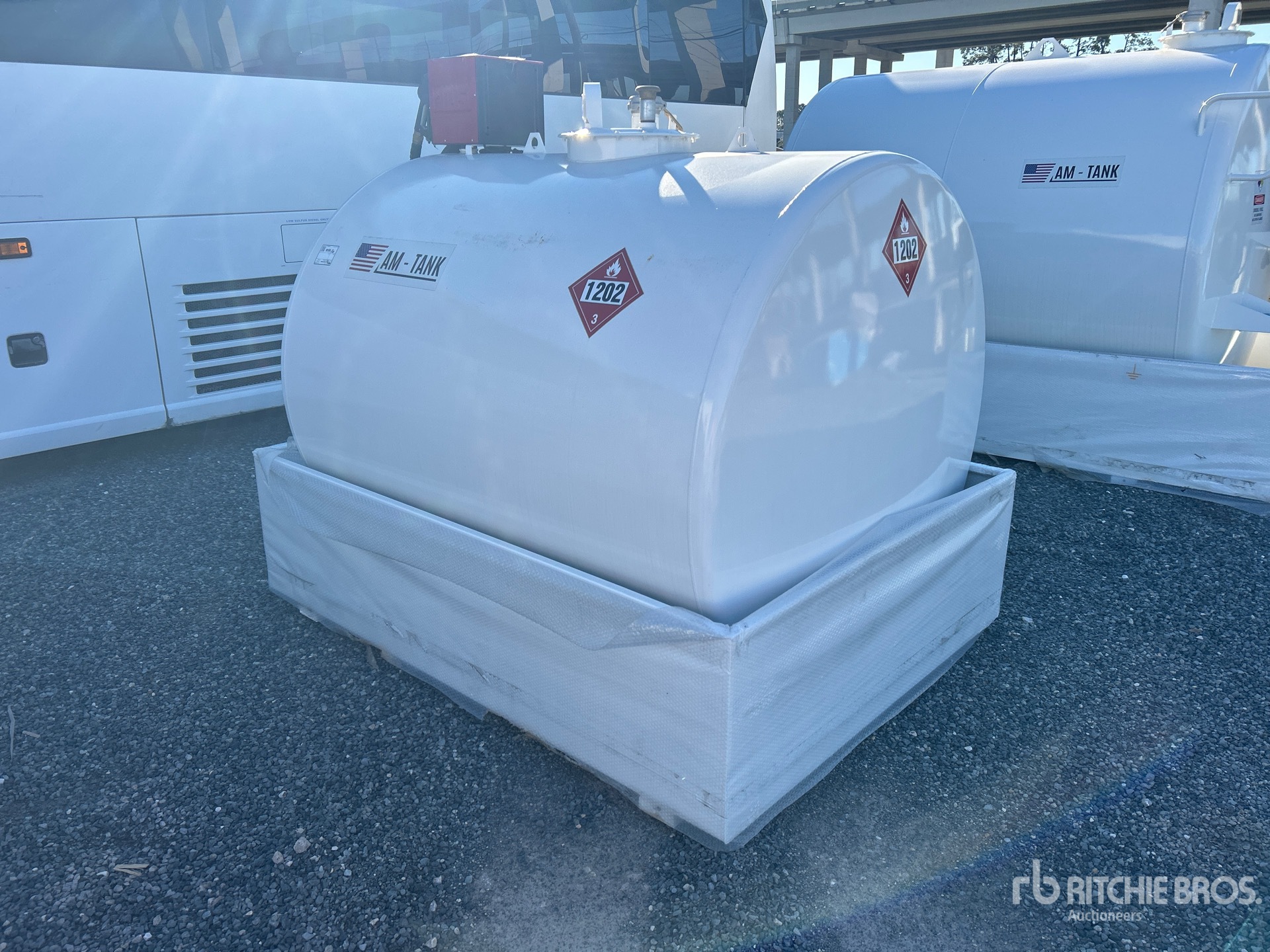 General Appearance with Bild, Ecke vorne links