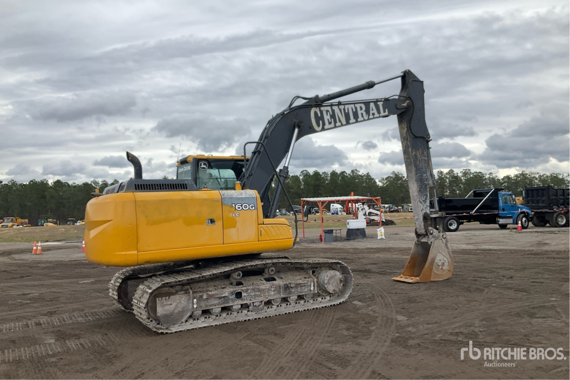 General Appearance with Imagen: esquina trasera derecha