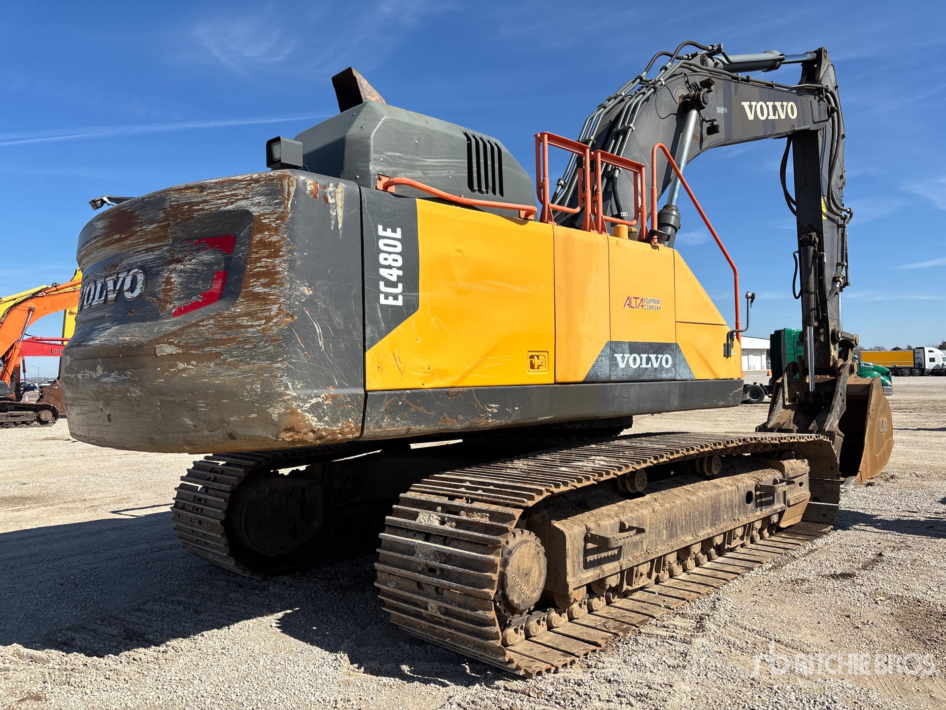 Aspect général with Image, coin arrière droit