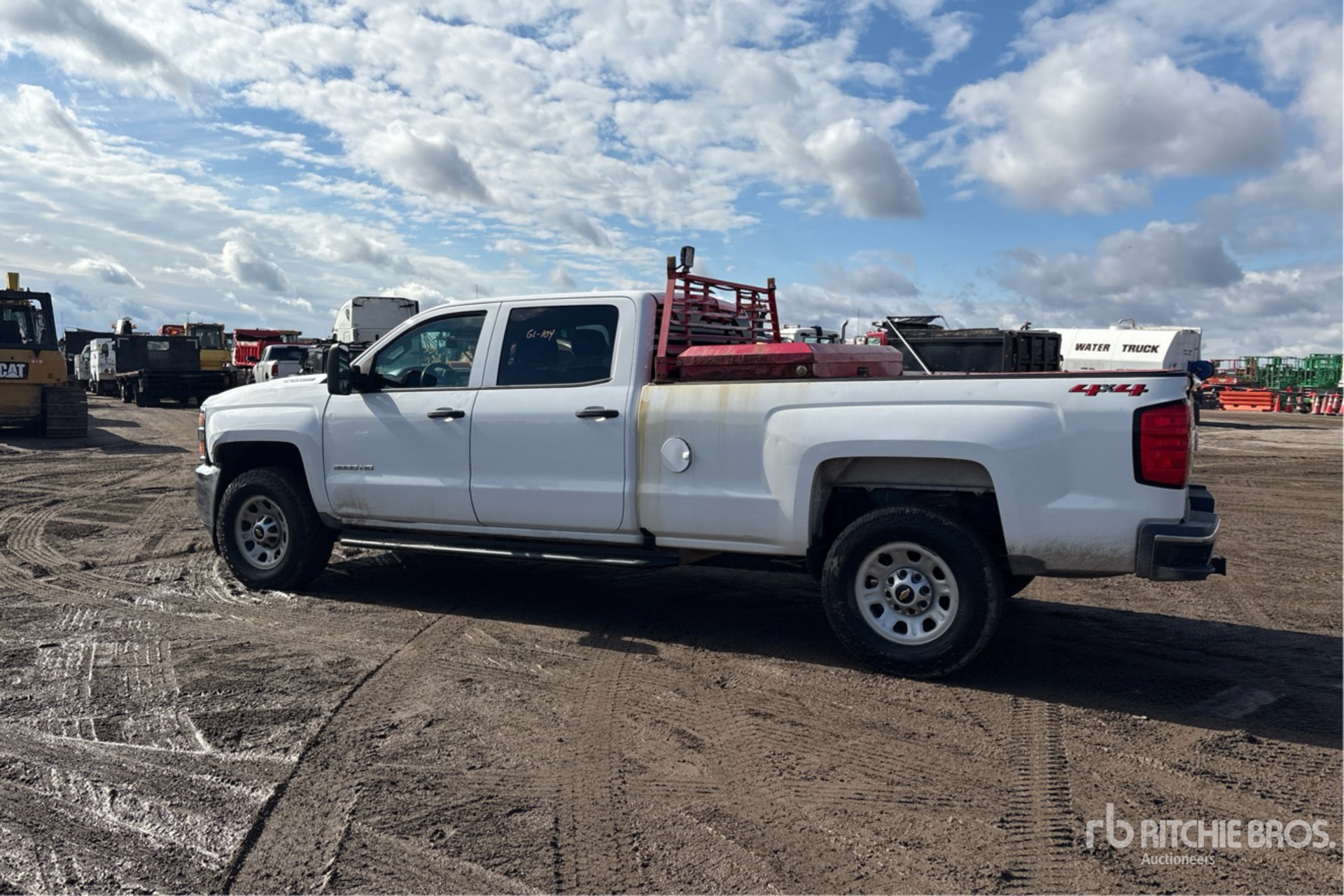 General Appearance with Bild, Ecke hinten links