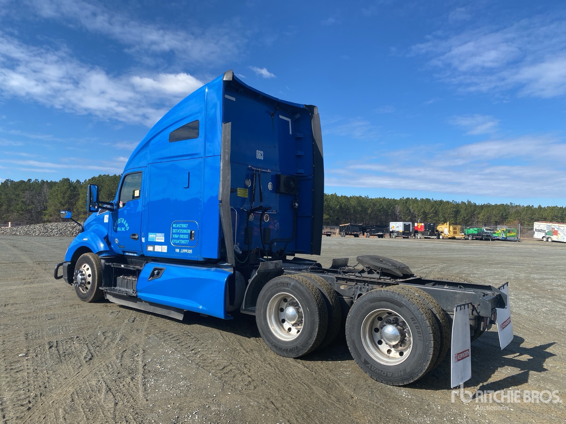 General Appearance with Picture, Left Rear Corner