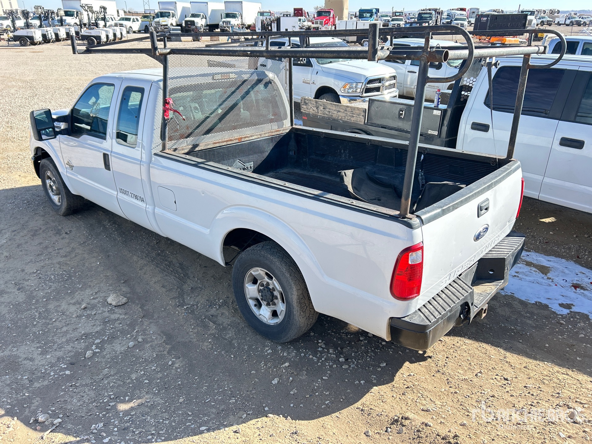 General Appearance with Imagen: esquina trasera izquierda