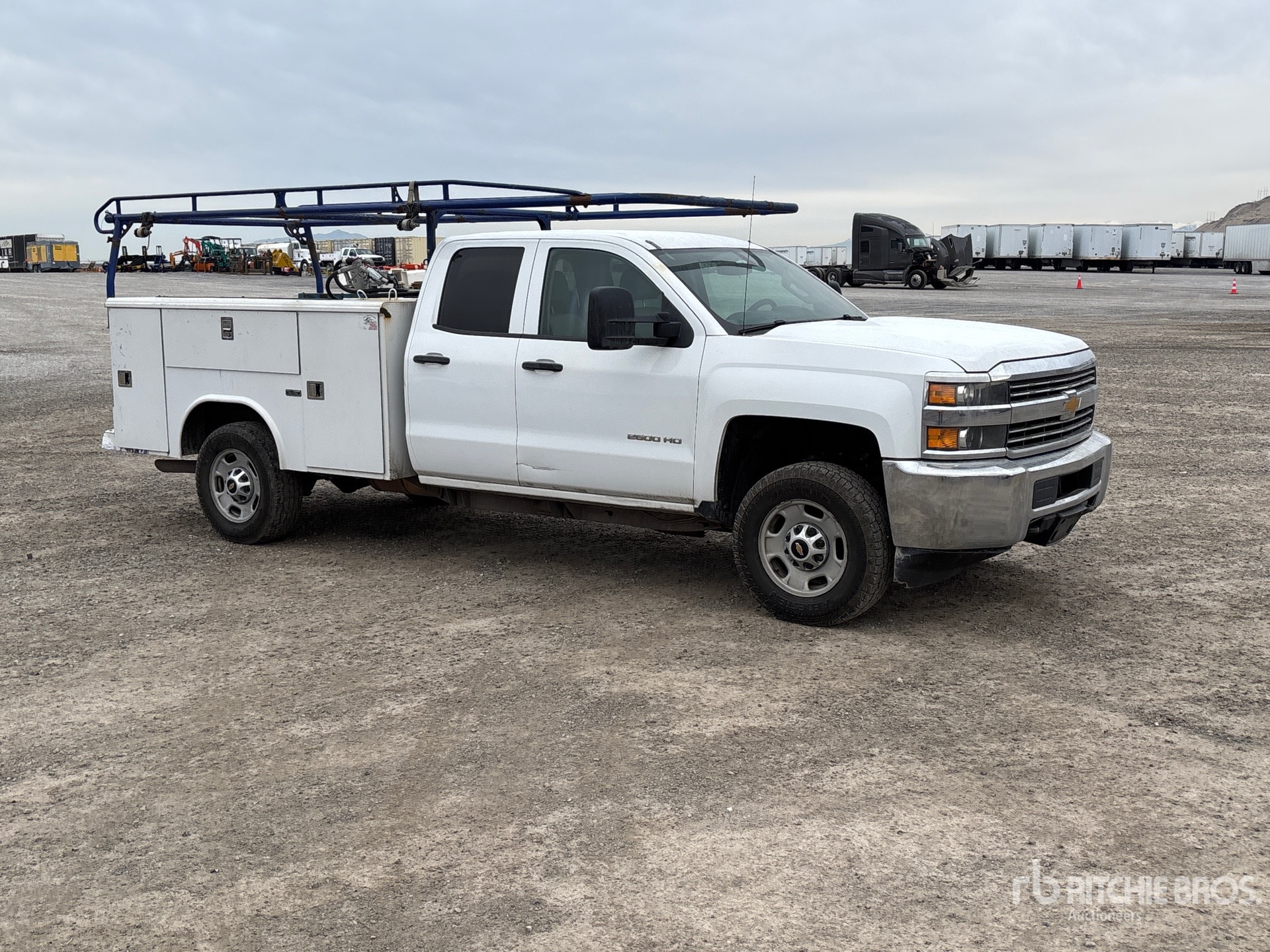 General Appearance with Image, coin avant droit