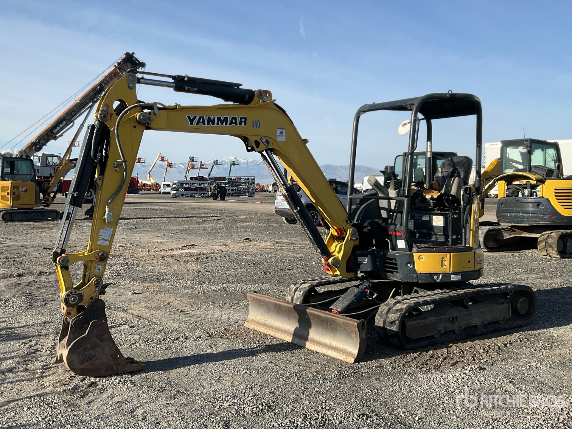 General Appearance with Picture, Left Front Corner