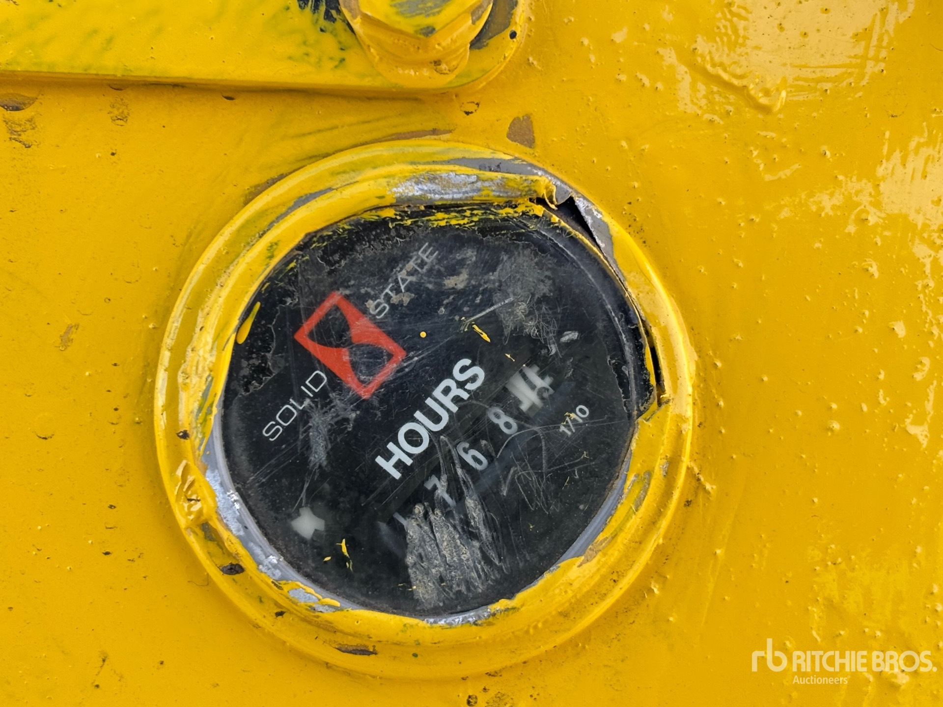 General Appearance with Horímetro / Odómetro