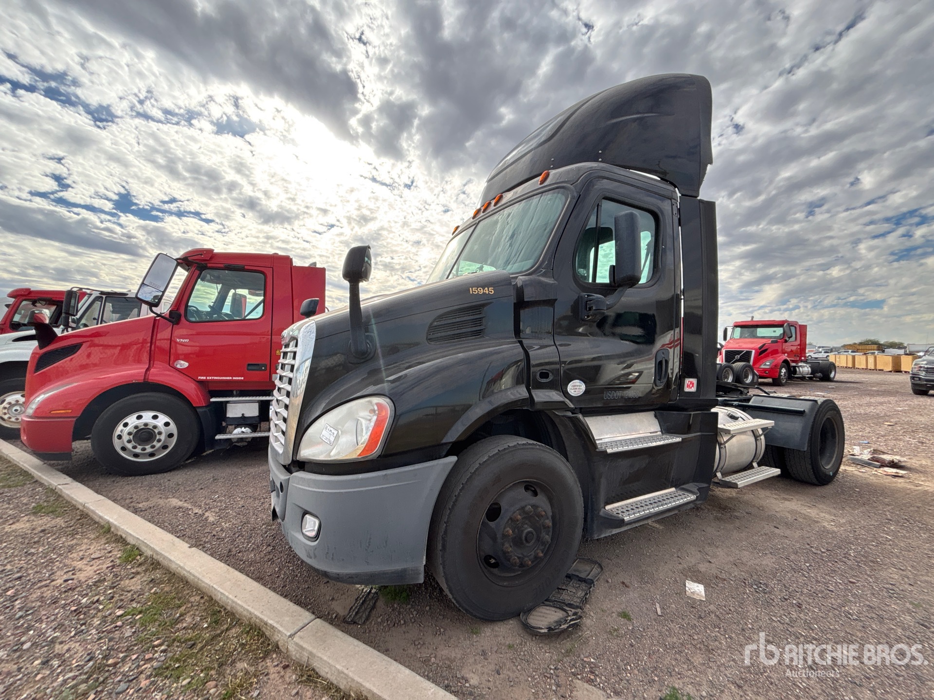 General Appearance with Picture, Left Front Corner