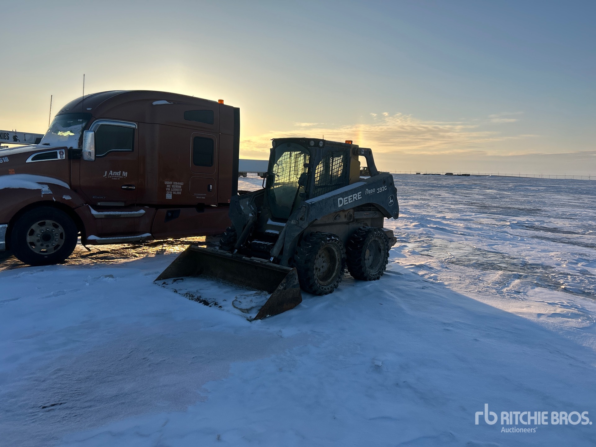 General Appearance with Foto, angolo anteriore sinistro