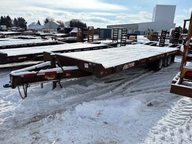 2000 Contrail C-24 28 ft T/A Equipment Trailer