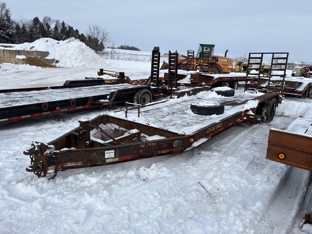 2015 Custom 21 ft T/A Equipment Trailer