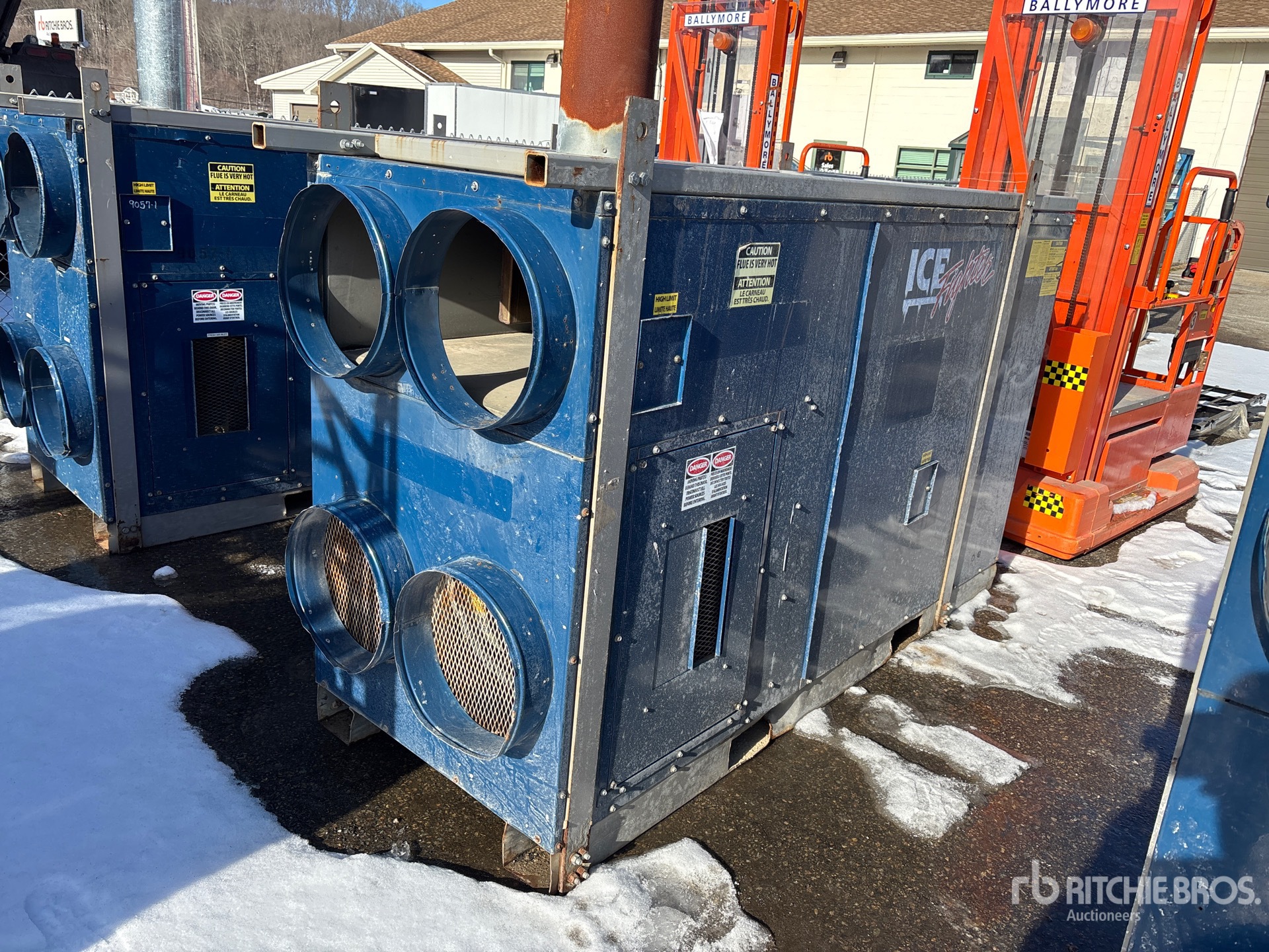 Aspect général with Image, coin avant droit