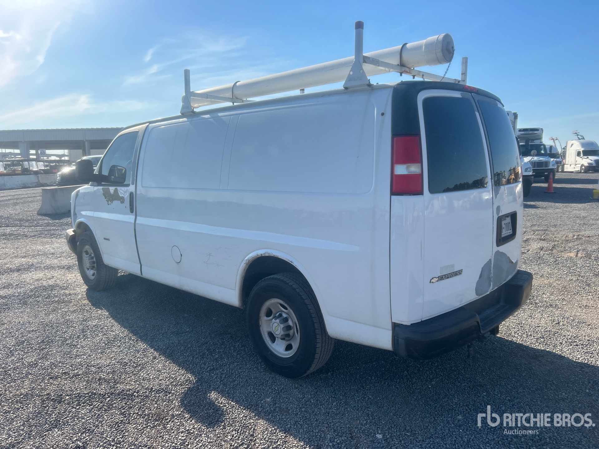 General Appearance with Picture, Left Rear Corner