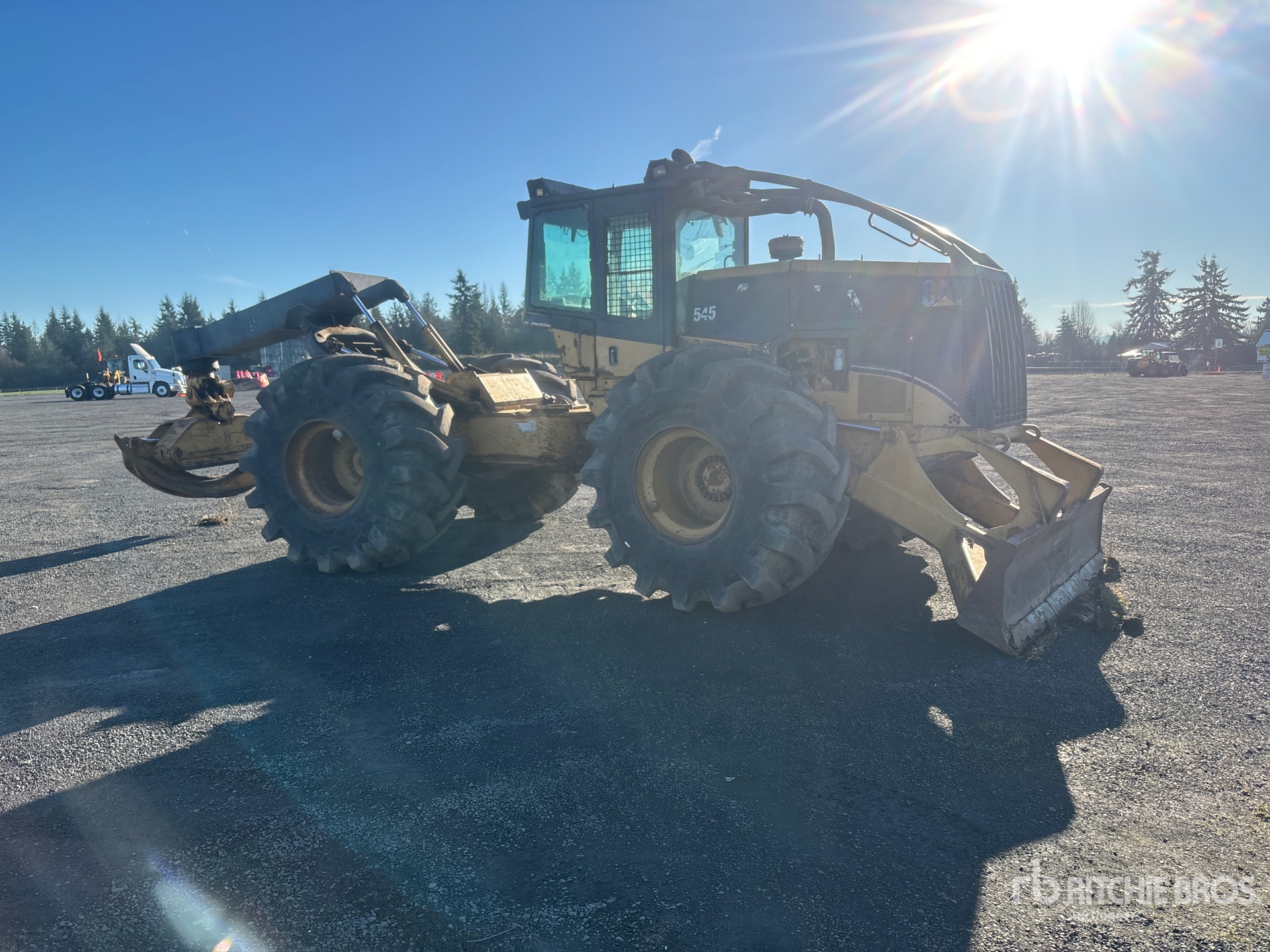 General Appearance with Picture, Right Front Corner