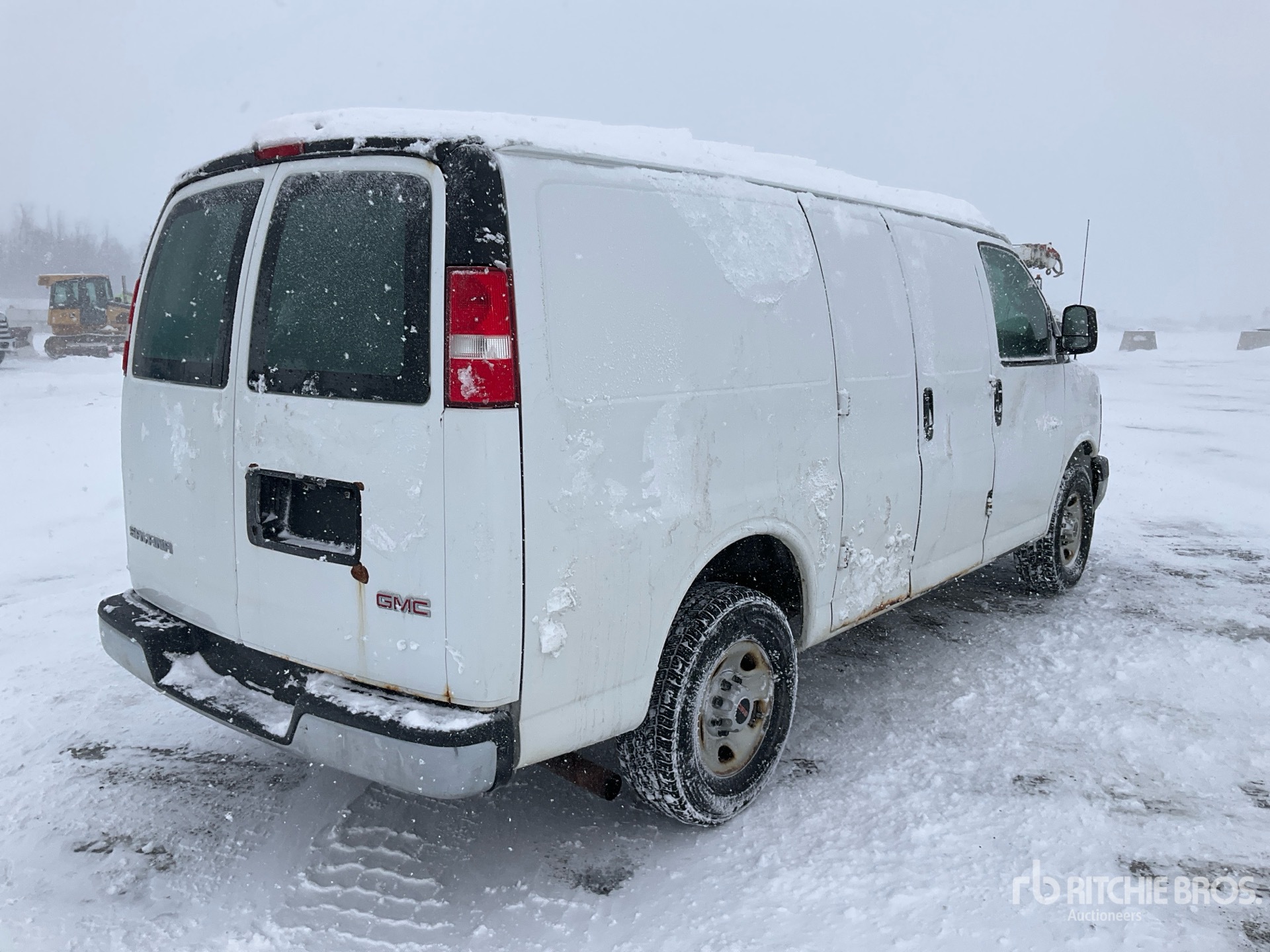 General Appearance with Picture, Right Rear Corner