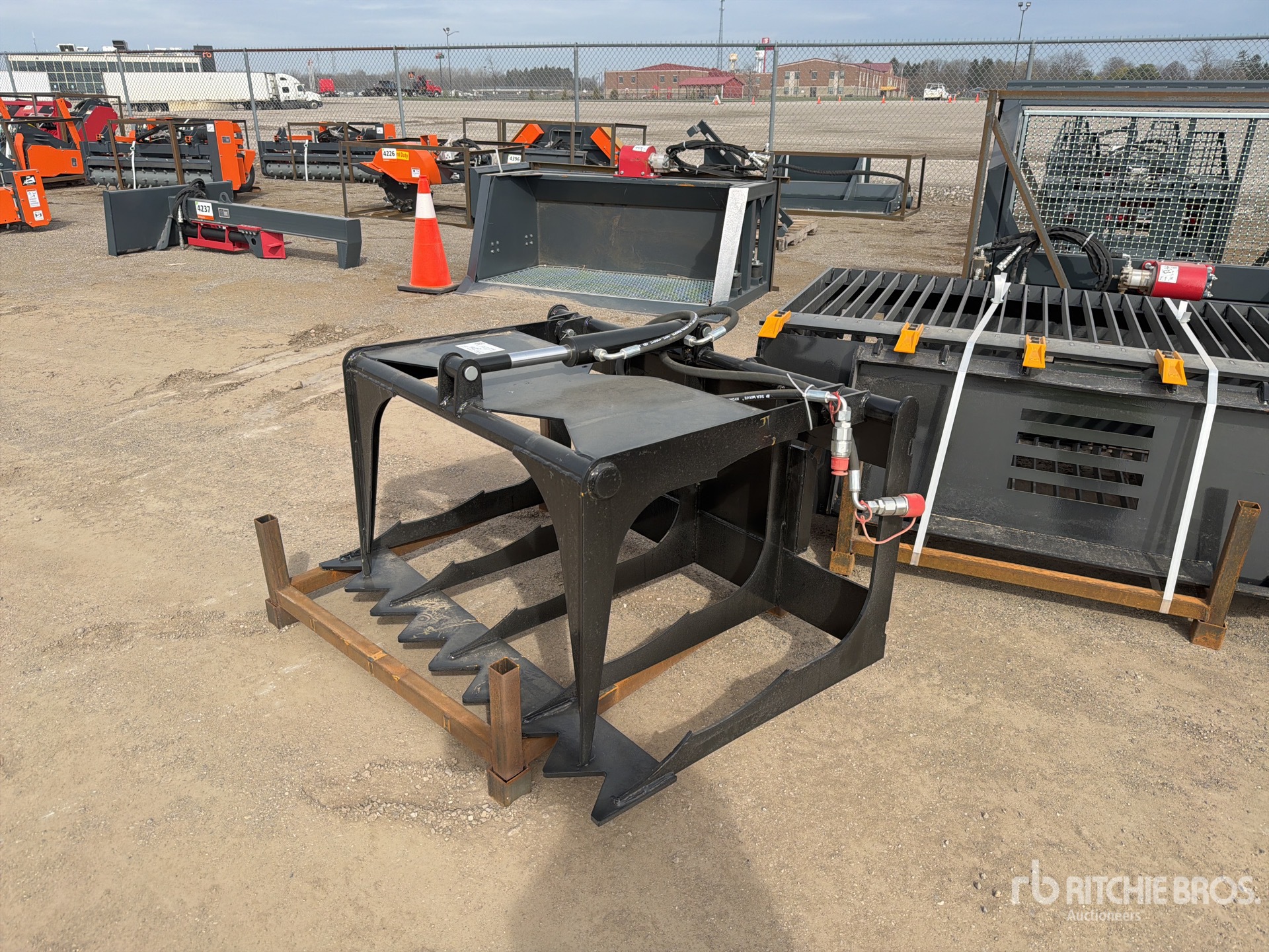 General Appearance with Picture, Left Front Corner