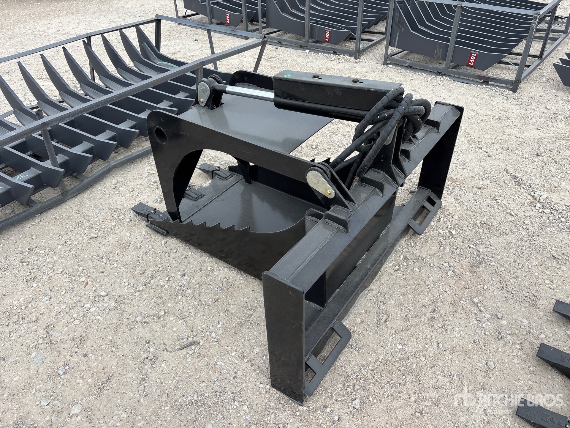 General Appearance with Foto, angolo posteriore sinistro