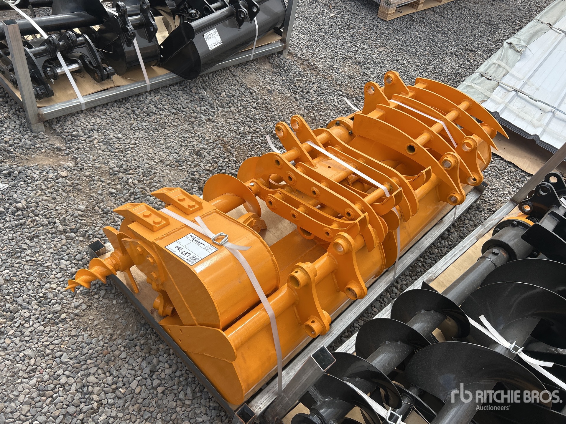 General Appearance with Bild, Ecke vorne rechts