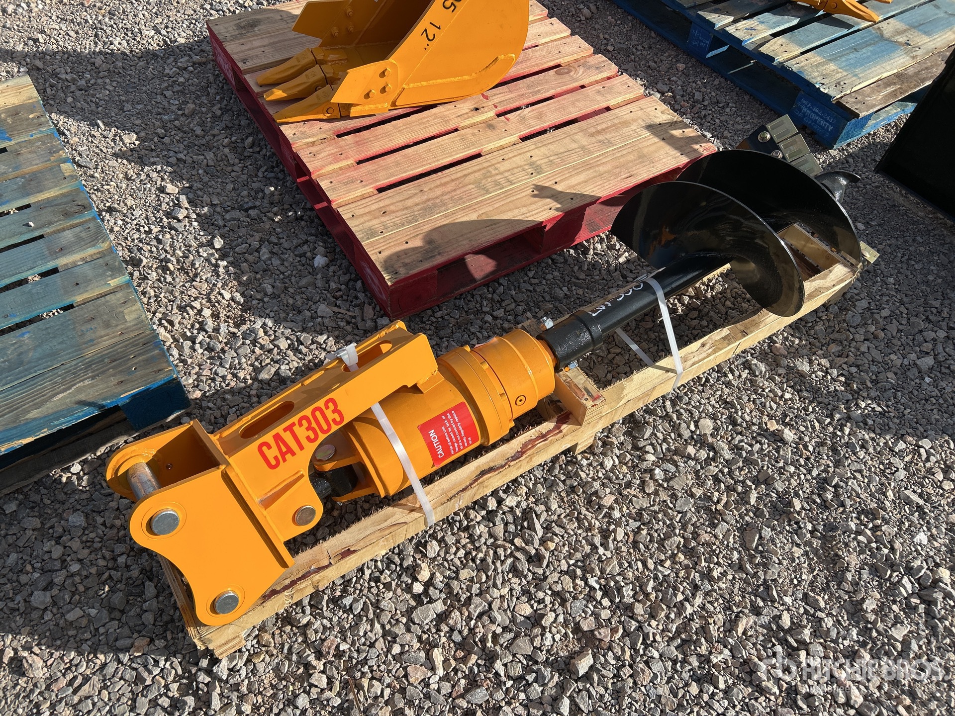 General Appearance with Image, coin avant gauche