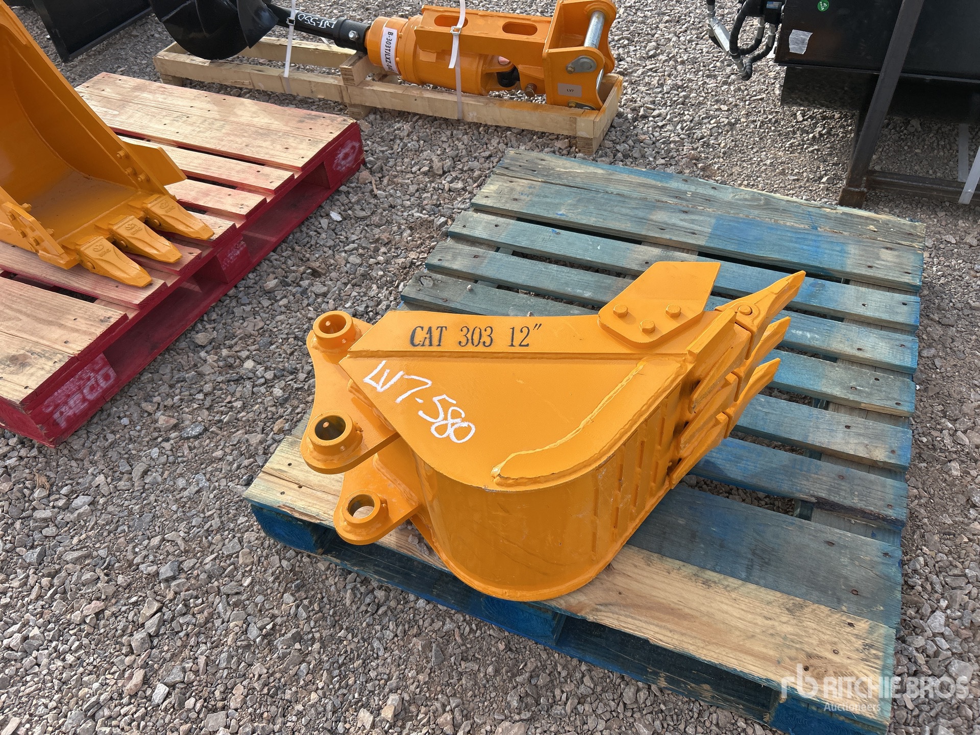 General Appearance with Image, coin arrière droit